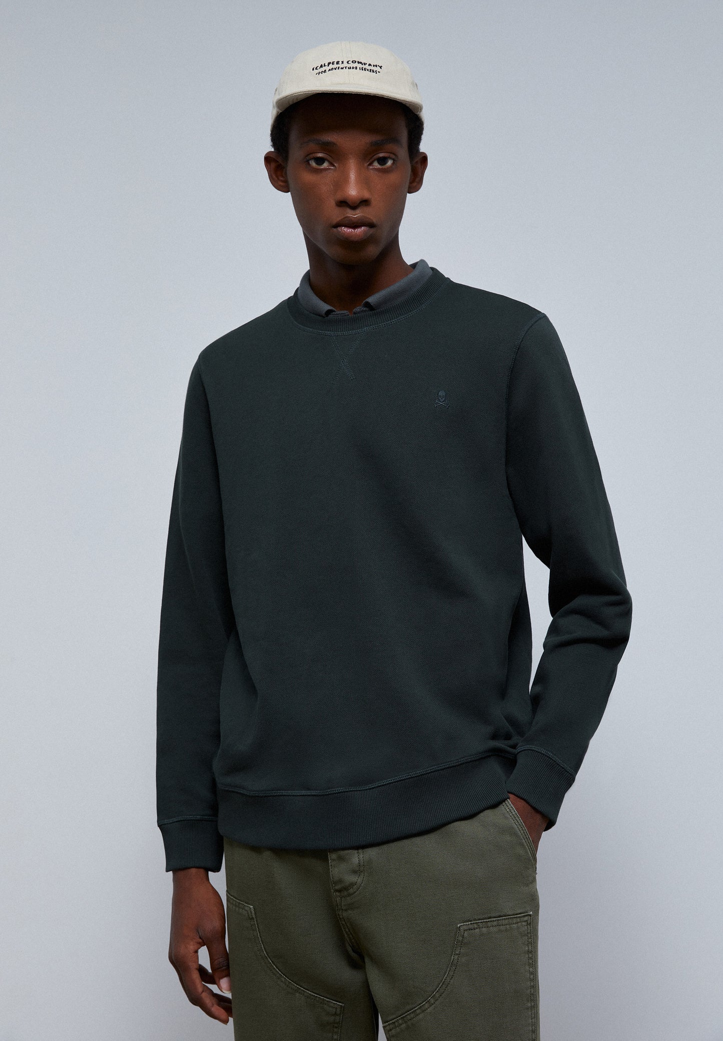 SUDADERA BÁSICA CALAVERA