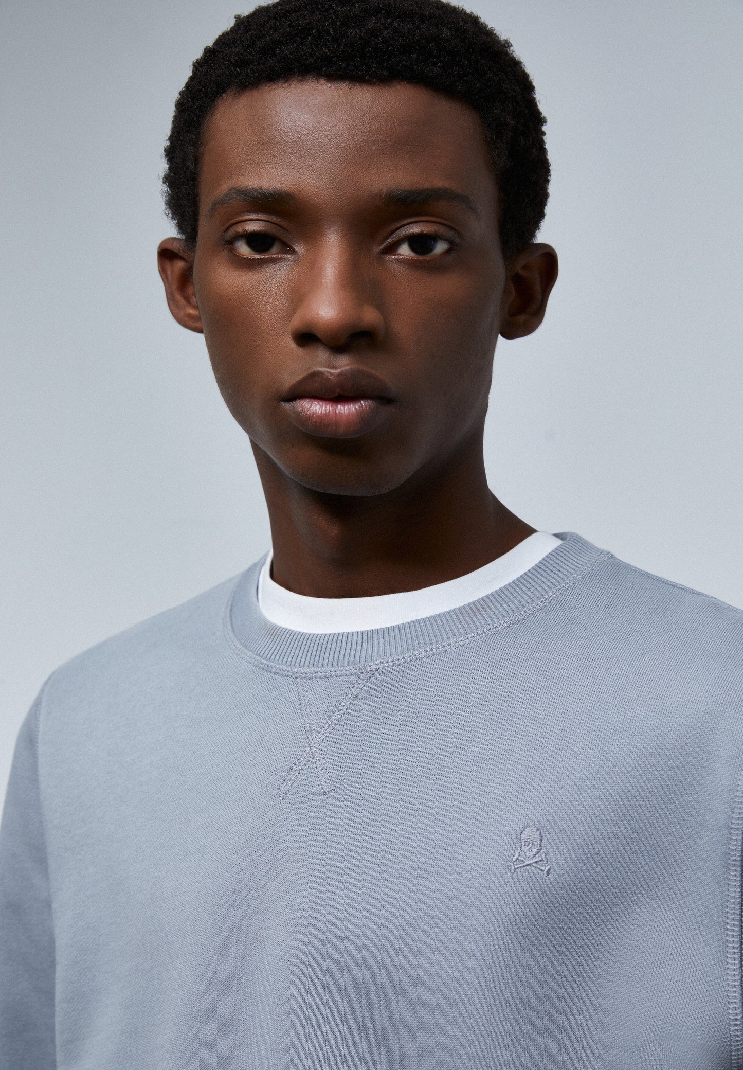 SUDADERA BÁSICA CALAVERA