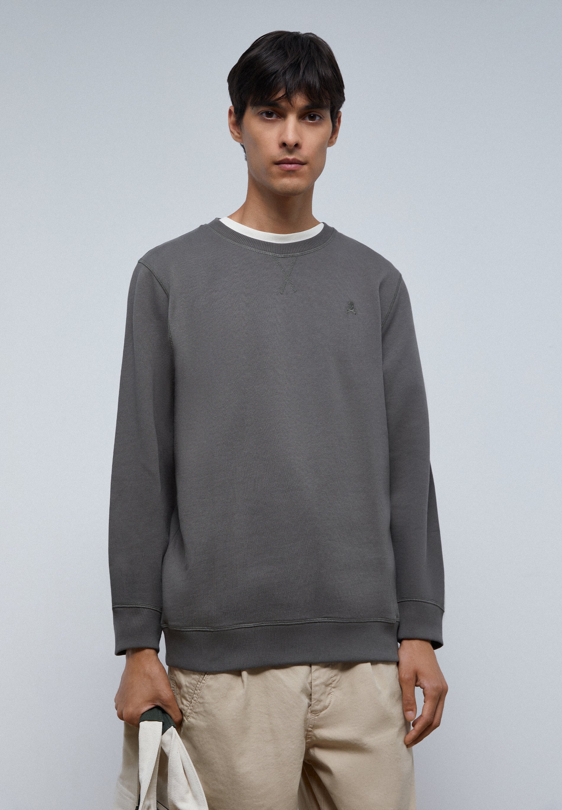 SUDADERA BÁSICA CALAVERA