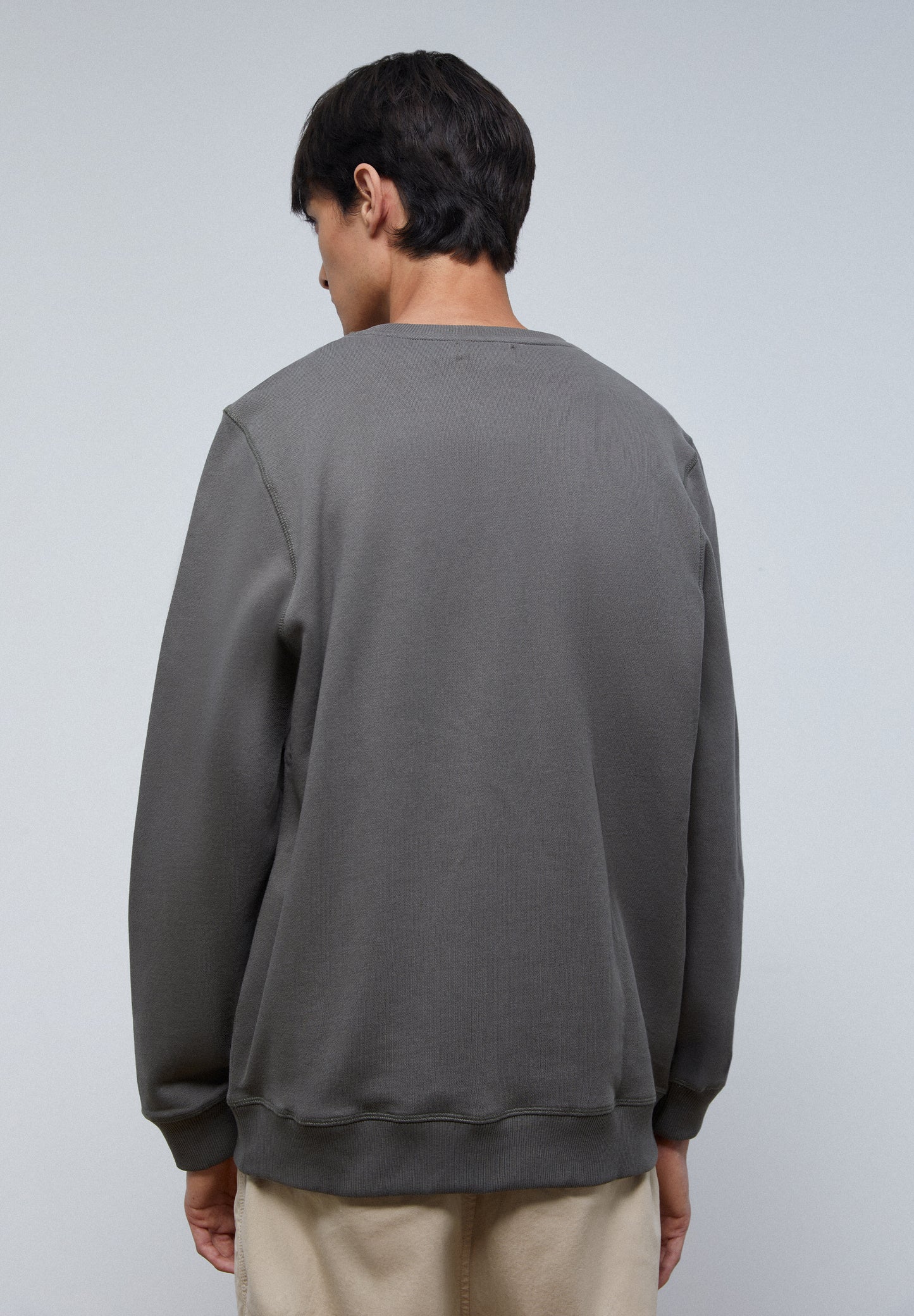 SUDADERA BÁSICA CALAVERA