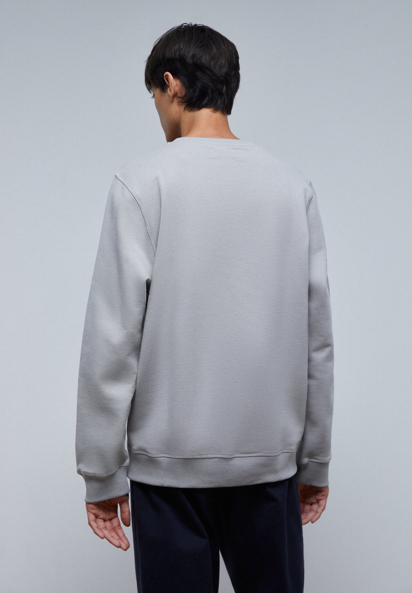 SUDADERA BÁSICA CALAVERA