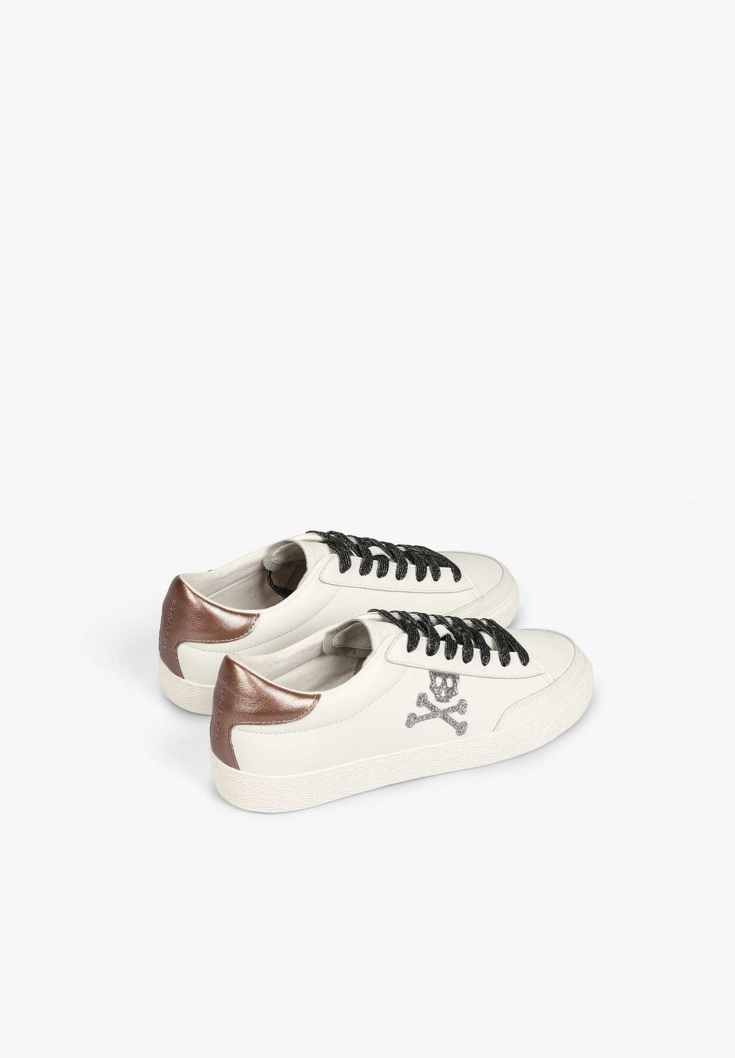 SNEAKERS BAJAS DETALLE METALIZADO