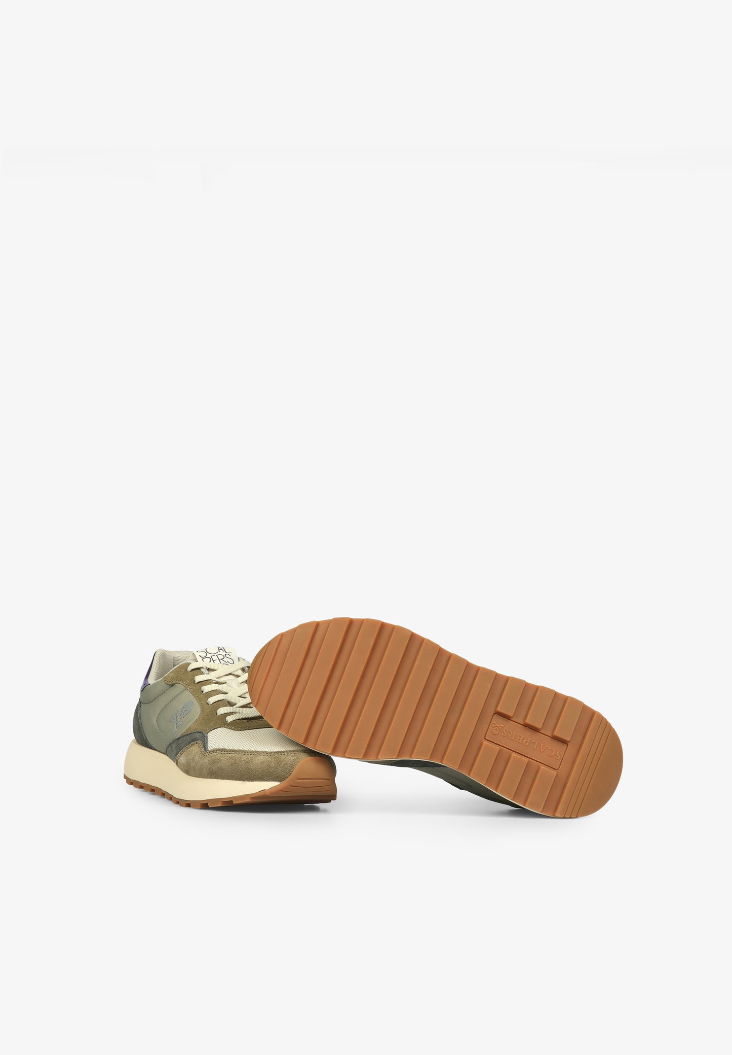 SNEAKERS DETALLE METALIZADO