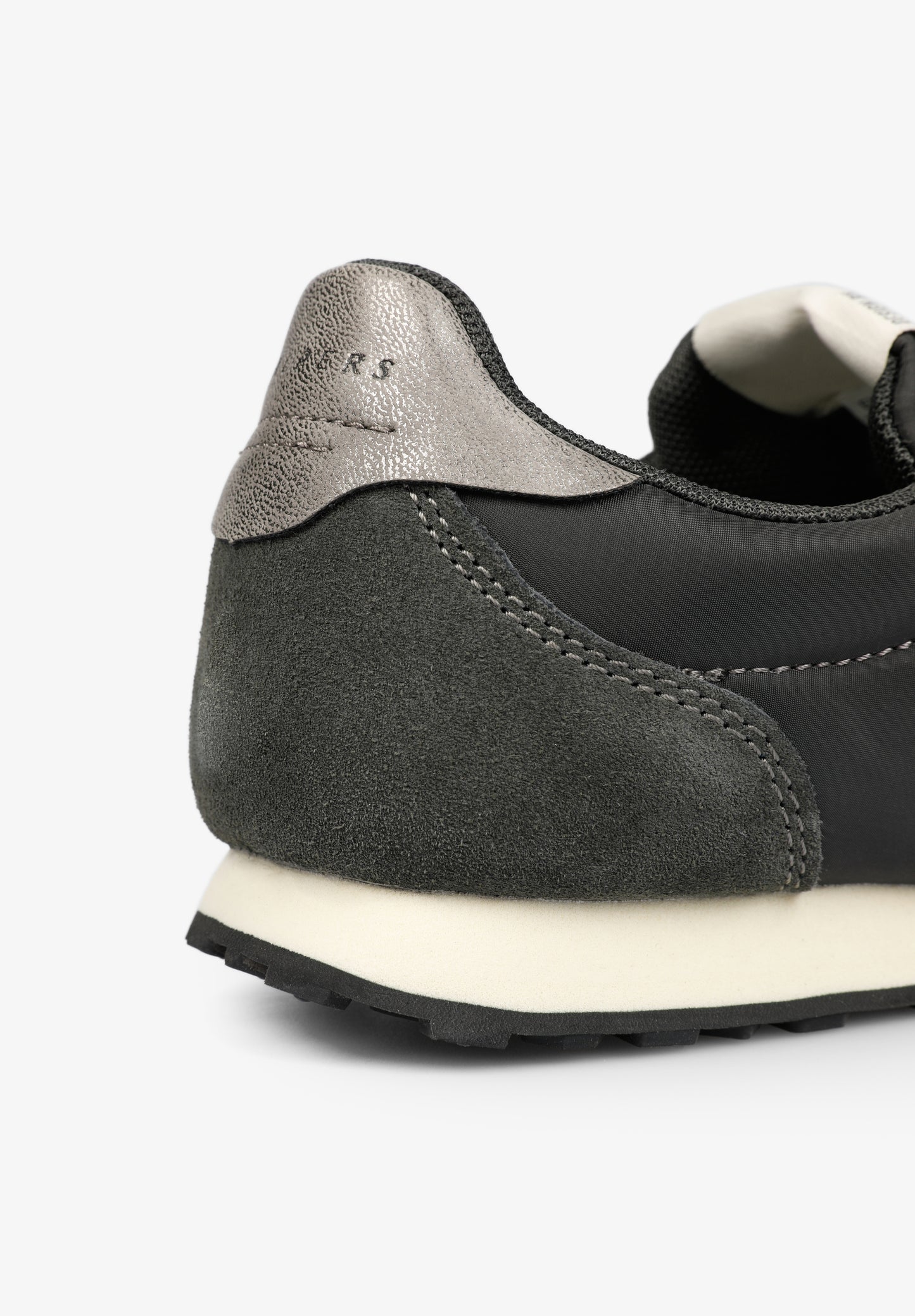 SNEAKERS BAJAS CALAVERA