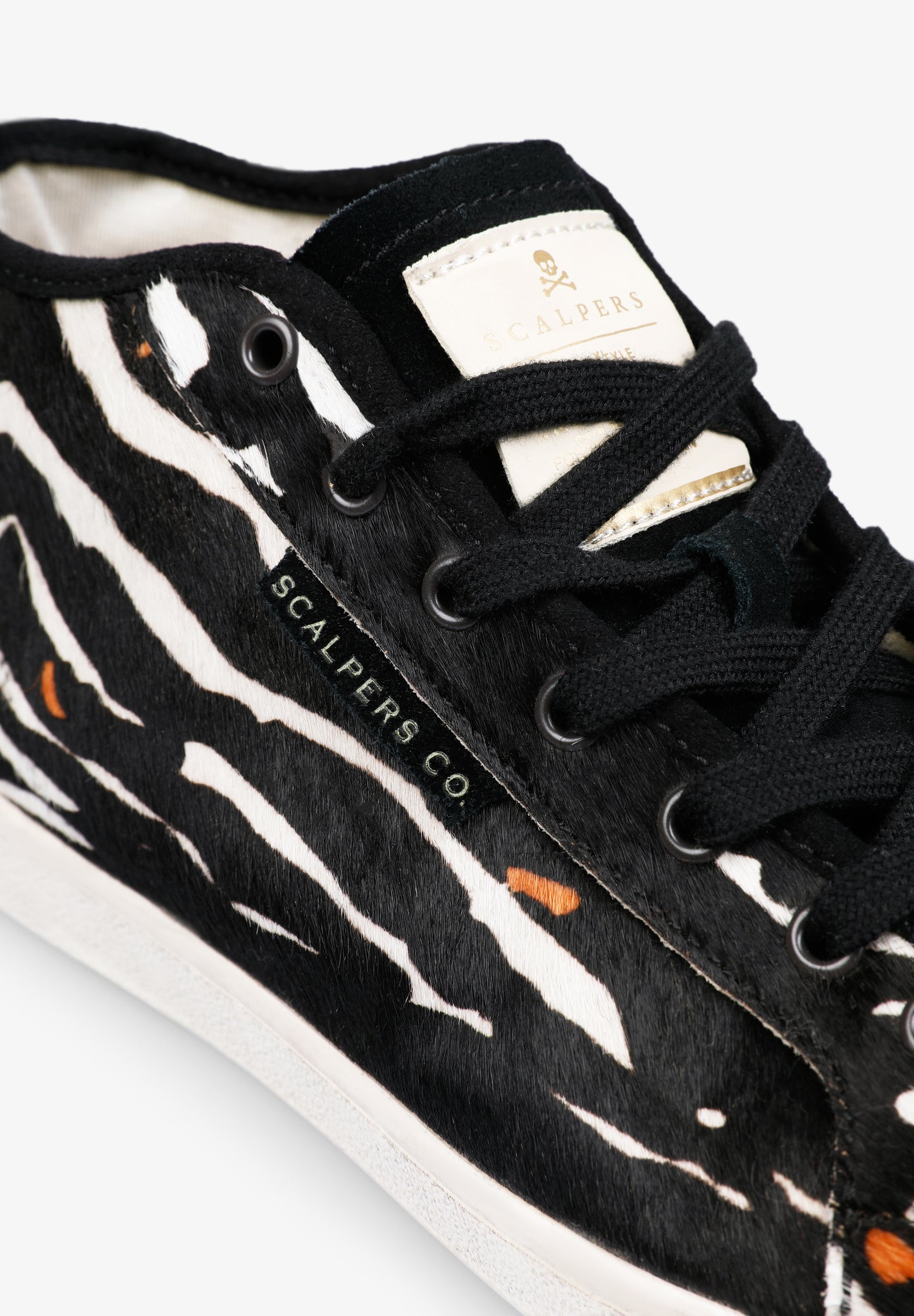 SNEAKERS ALTAS CEBRA