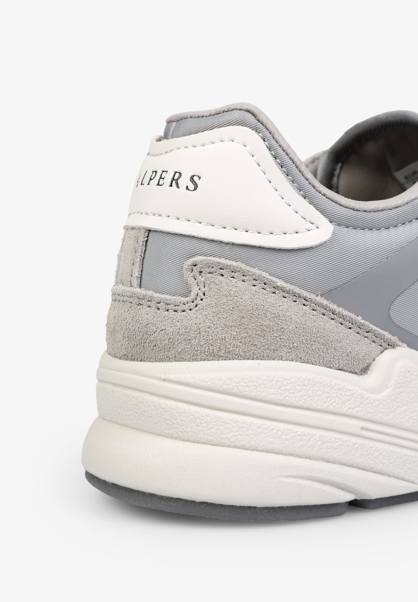 SNEAKERS SUELA GRUESA