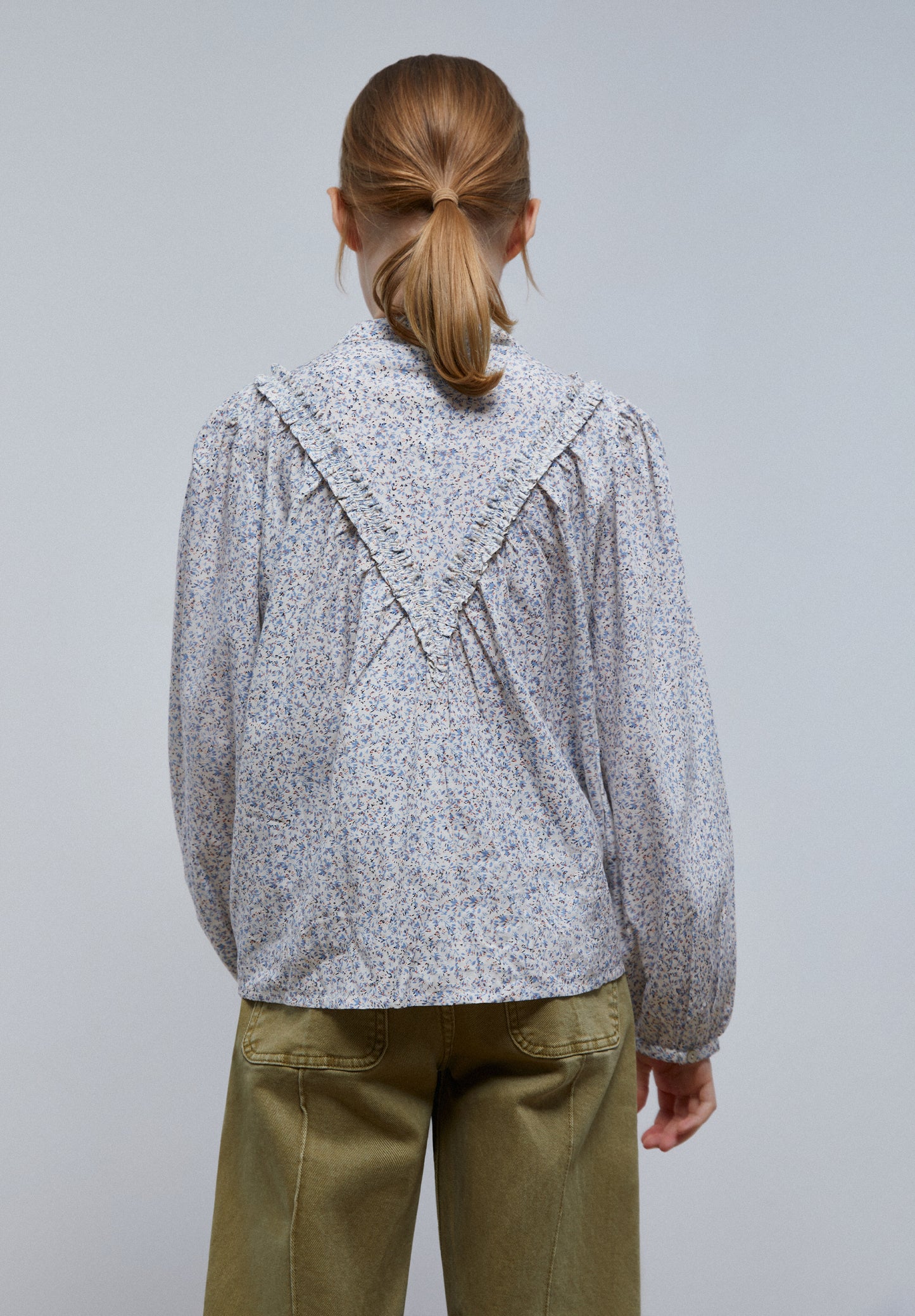 BLUSA FLORES CANESÚ