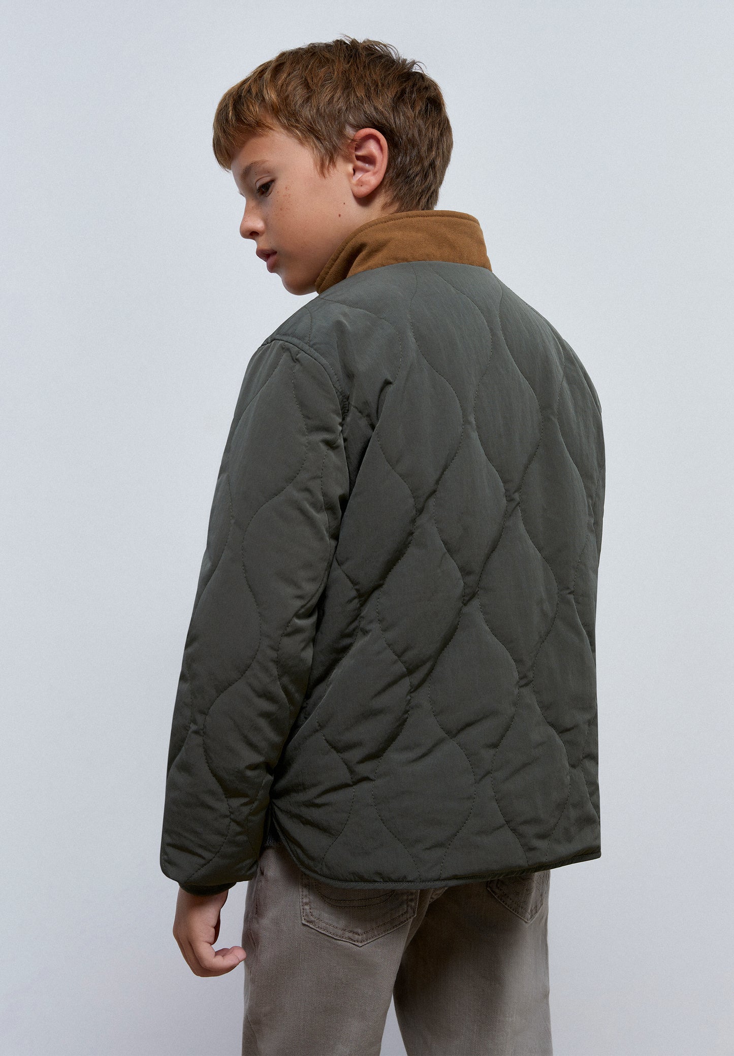 CHAQUETA BOLSILLO CONTRASTE