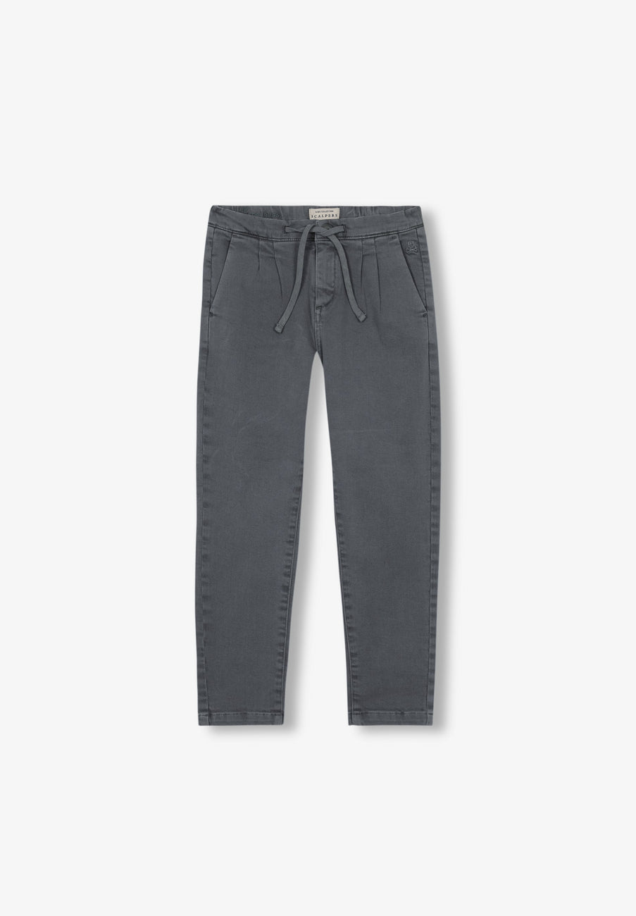 PANTALÓN CHINO PINZAS