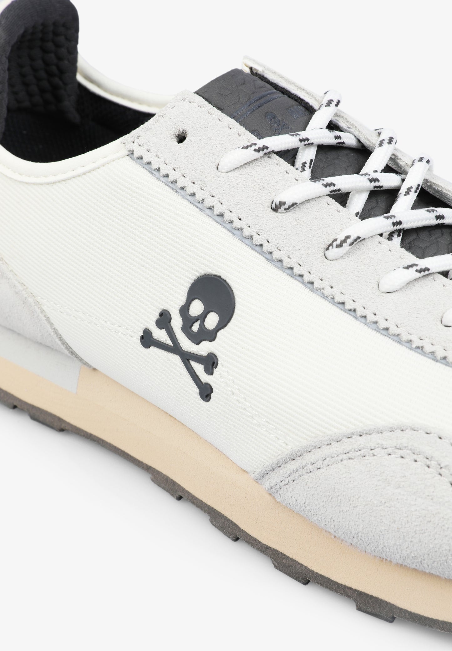 SNEAKERS ANTE CALAVERA