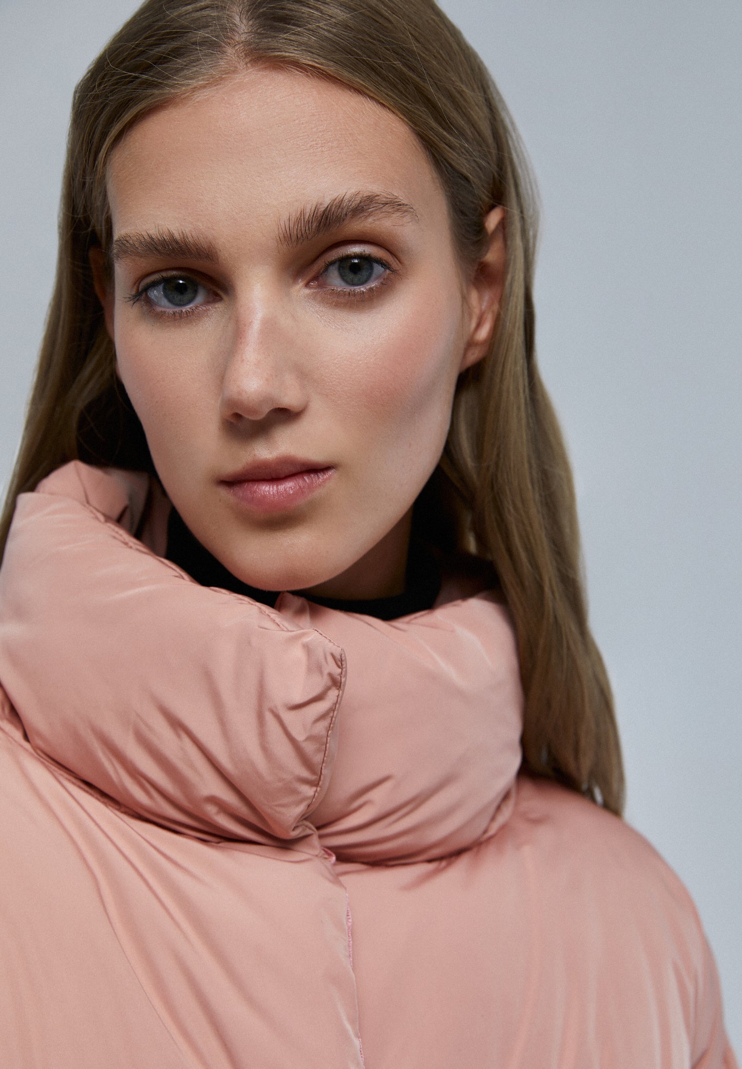 ABRIGO CORTO ACOLCHADO