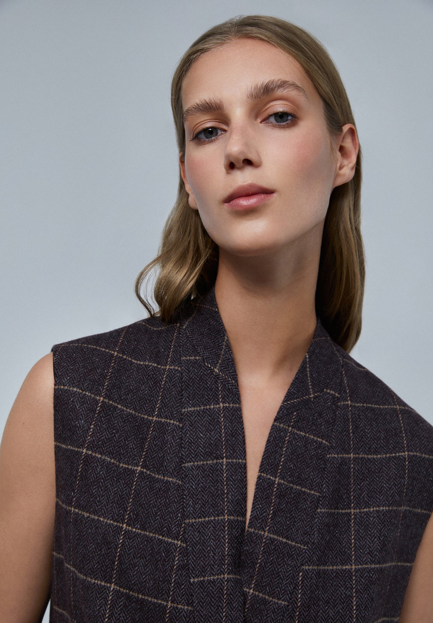 CHALECO LARGO CUADROS