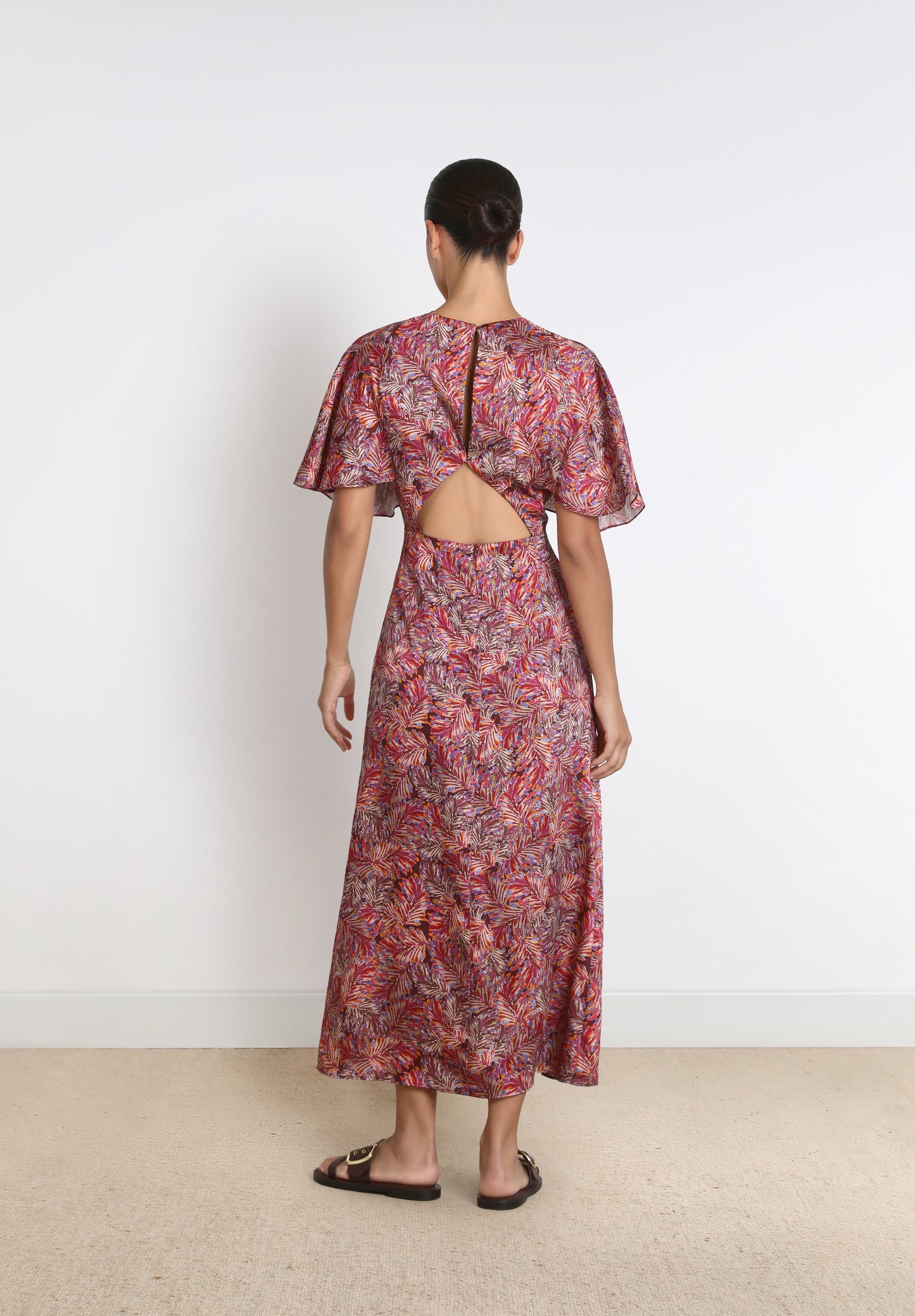 VESTIDO ABERTURA ESPALDA