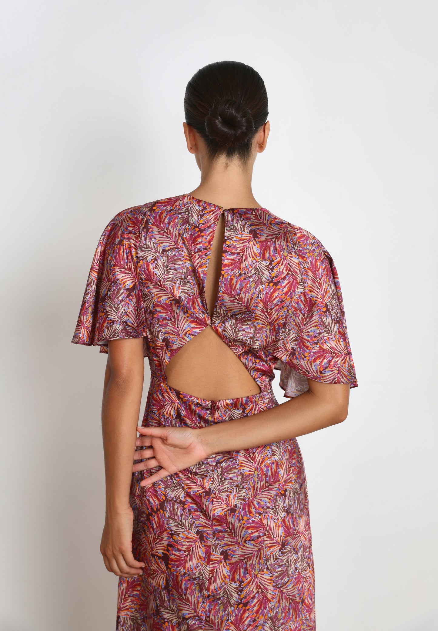 VESTIDO ABERTURA ESPALDA