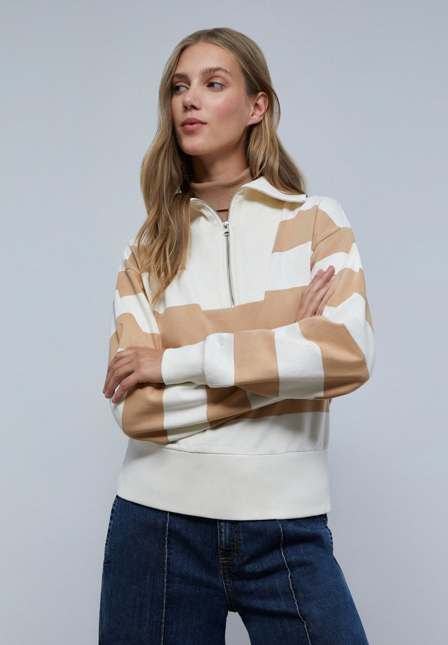 SUDADERA RAYAS CREMALLERA CUELLO