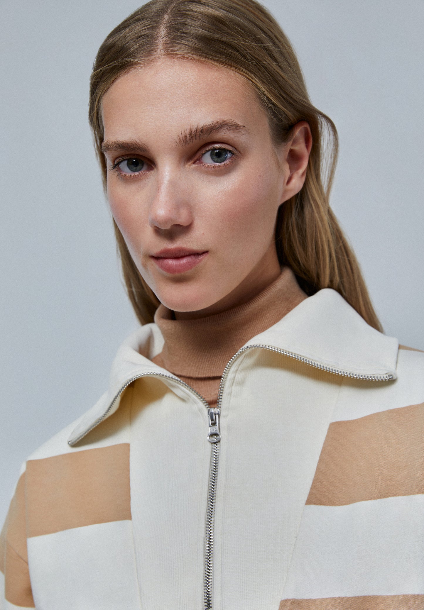 SUDADERA RAYAS CREMALLERA CUELLO