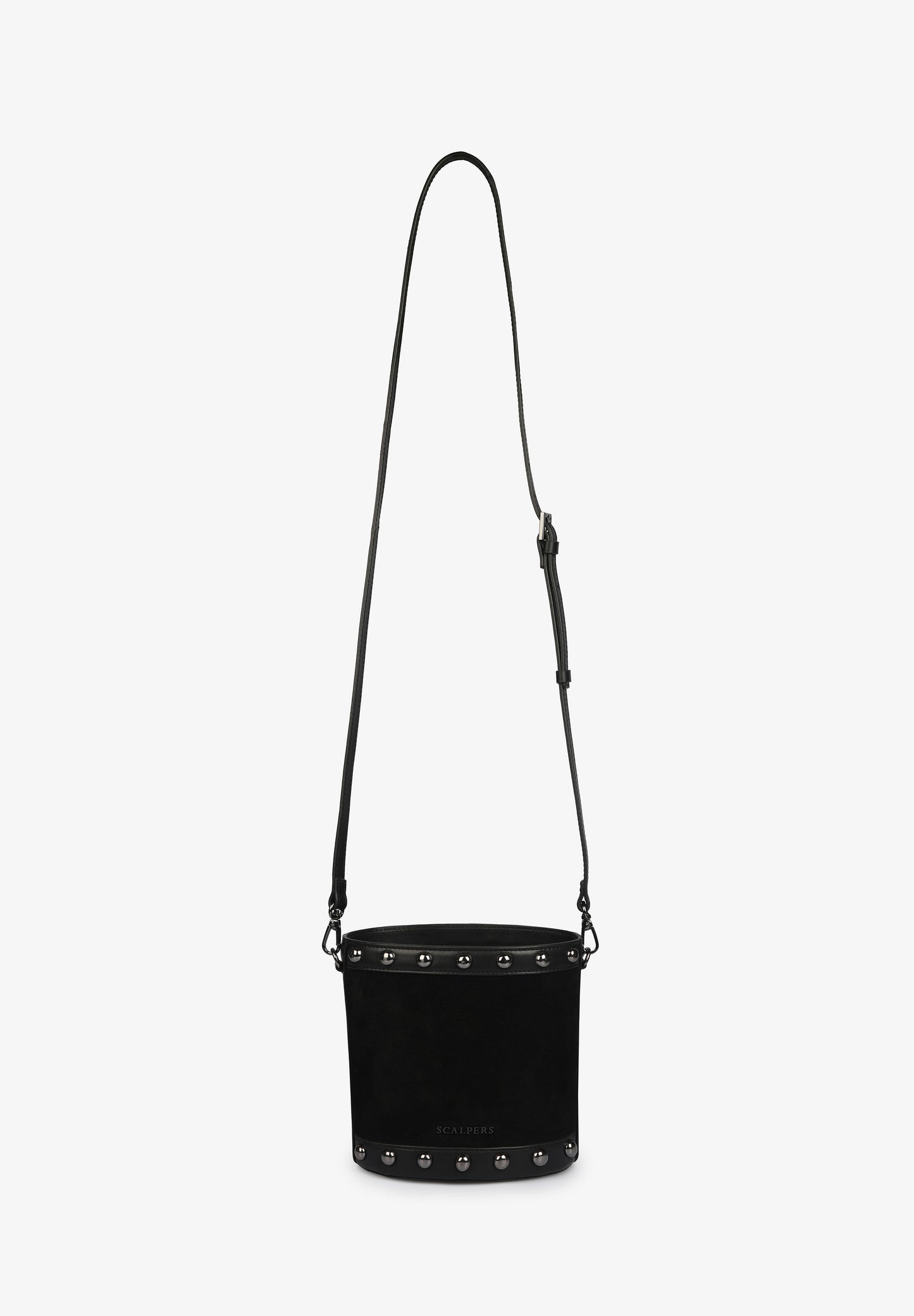 BOLSO CUBO ANTE TACHUELAS