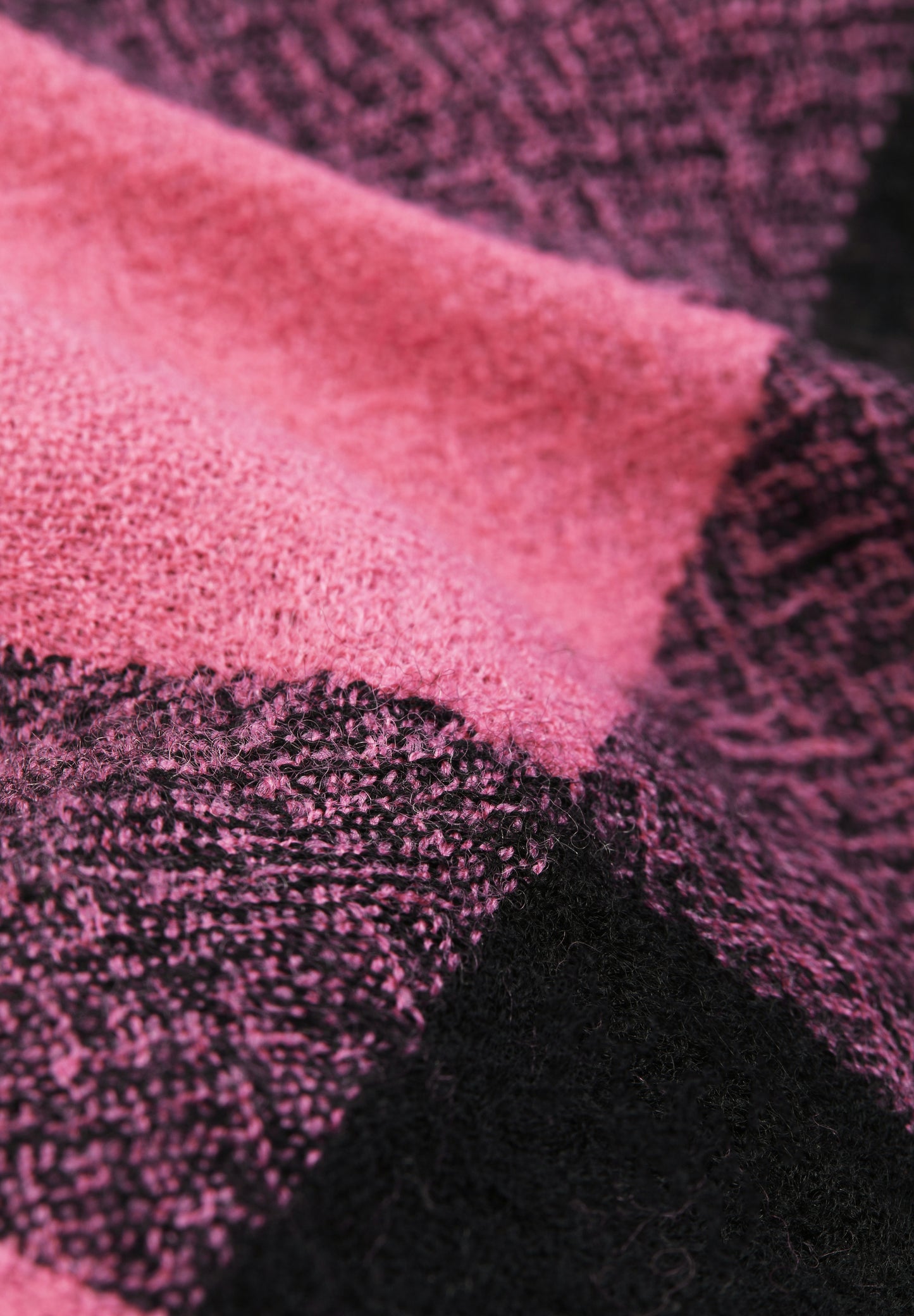 BUFANDA CUADROS ACABADO DESHILACHADO