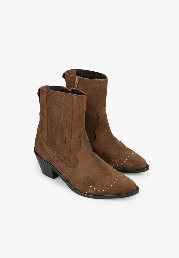COWBOY STUDS HIGH BOOT