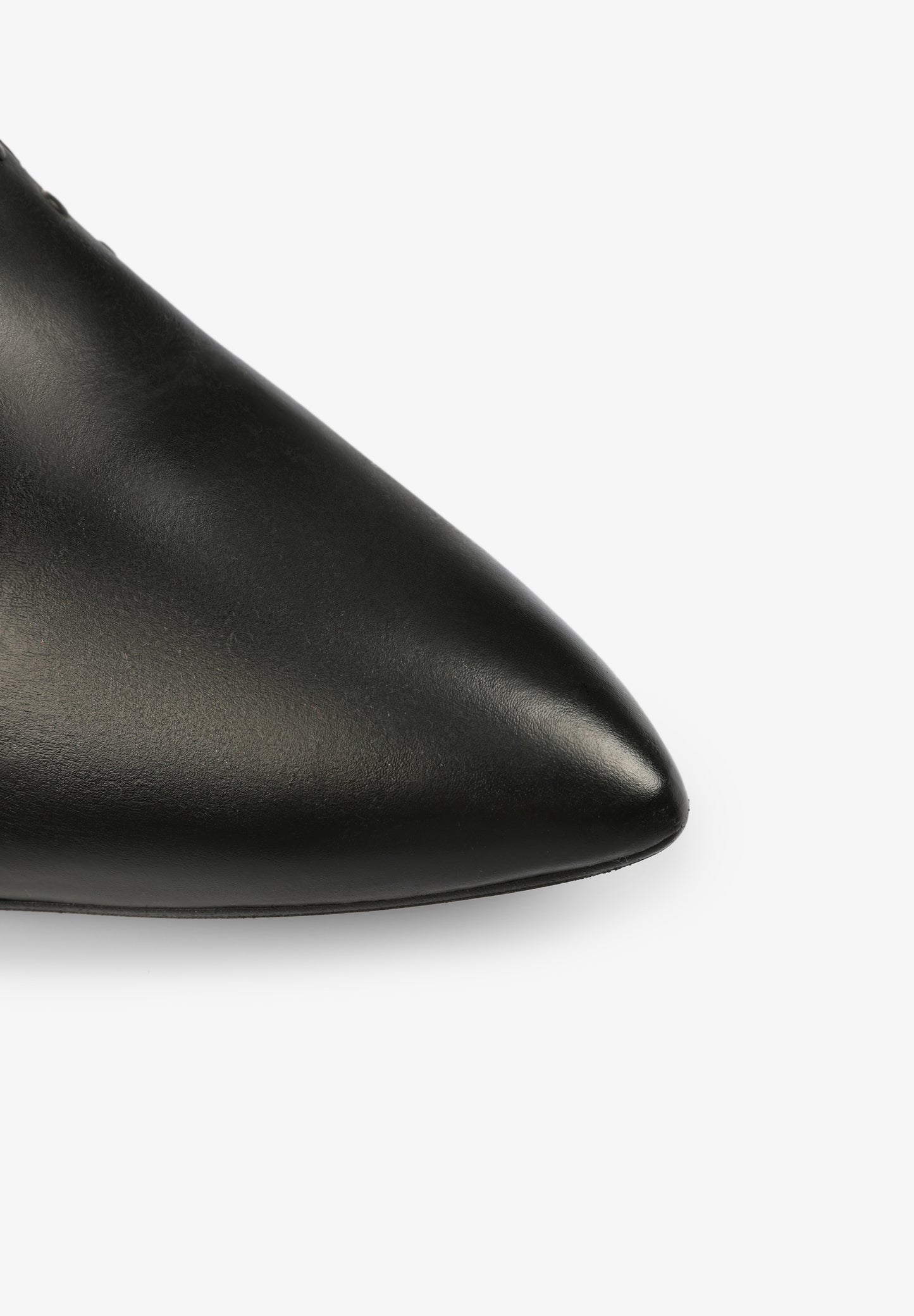 BOTAS COWBOY TACHUELAS TACÓN PICO