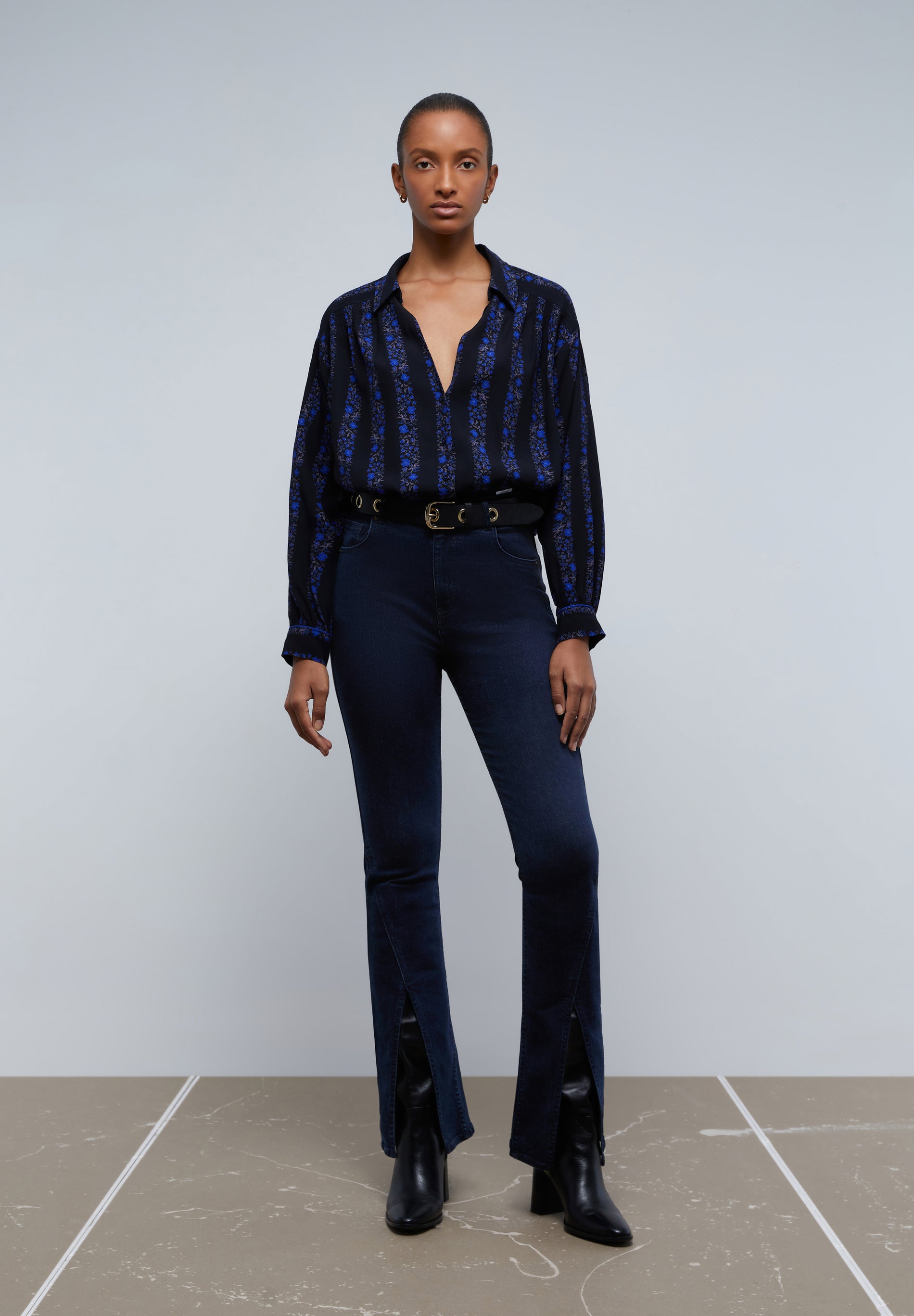 JEANS BOOTCUT ABERTURAS