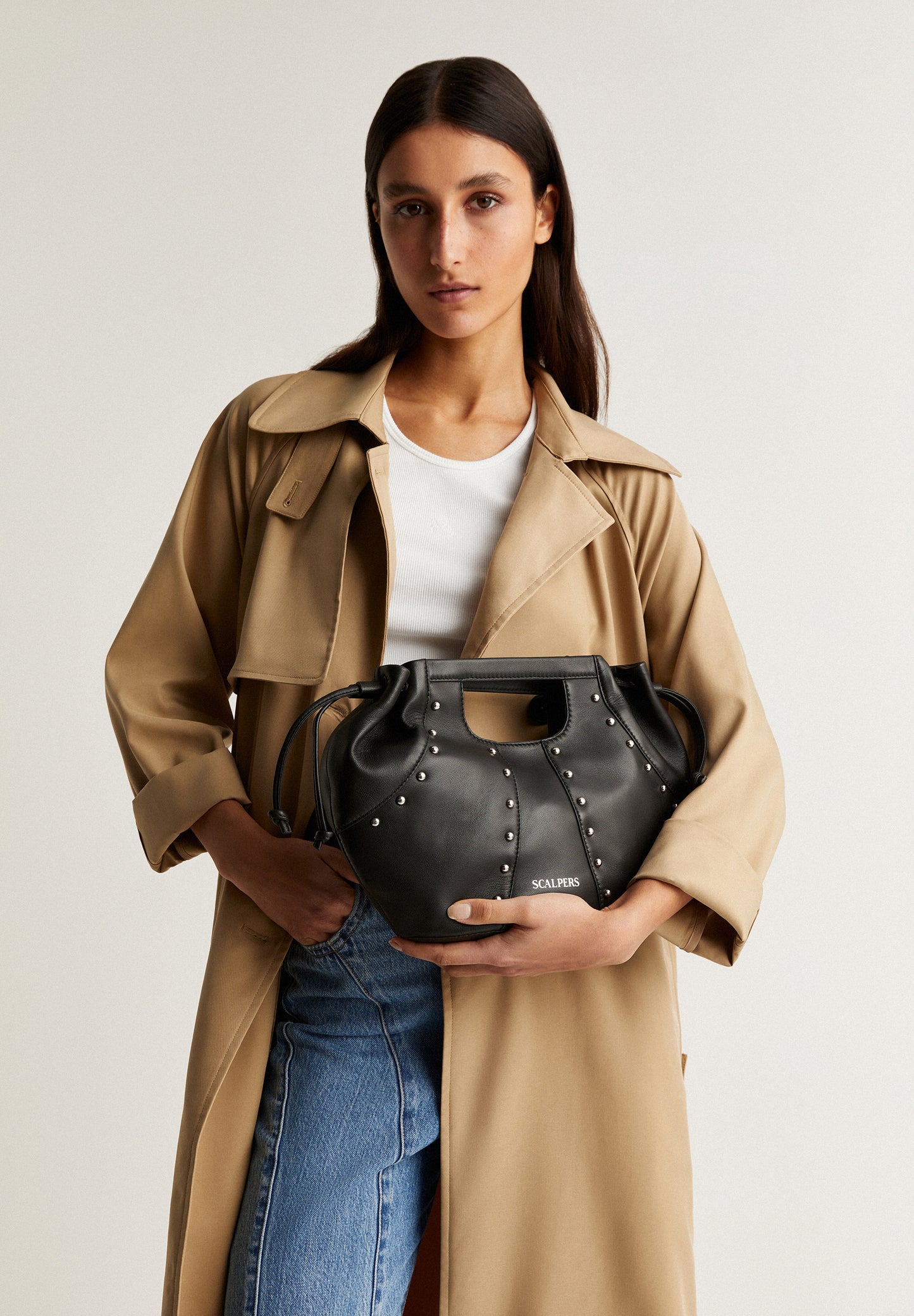 BOLSO PIEL HOMBRO TACHAS