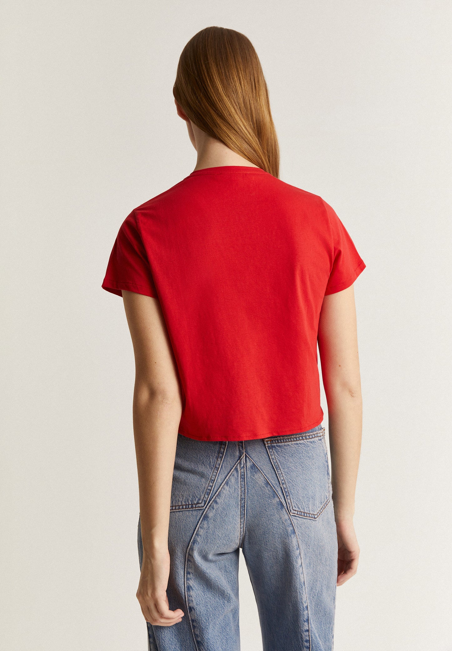 CAMISETA DETALLE FRUNCE FRONTAL