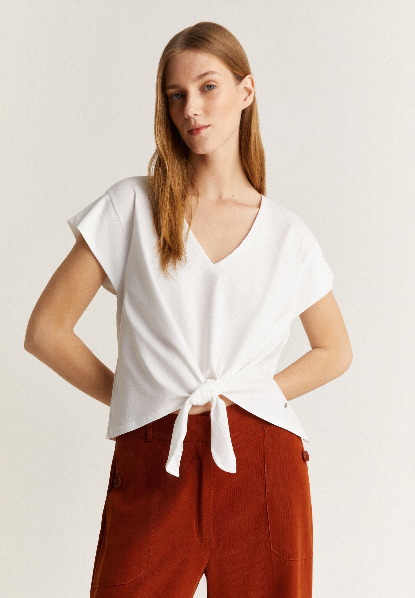 CAMISETA NUDO FRONTAL