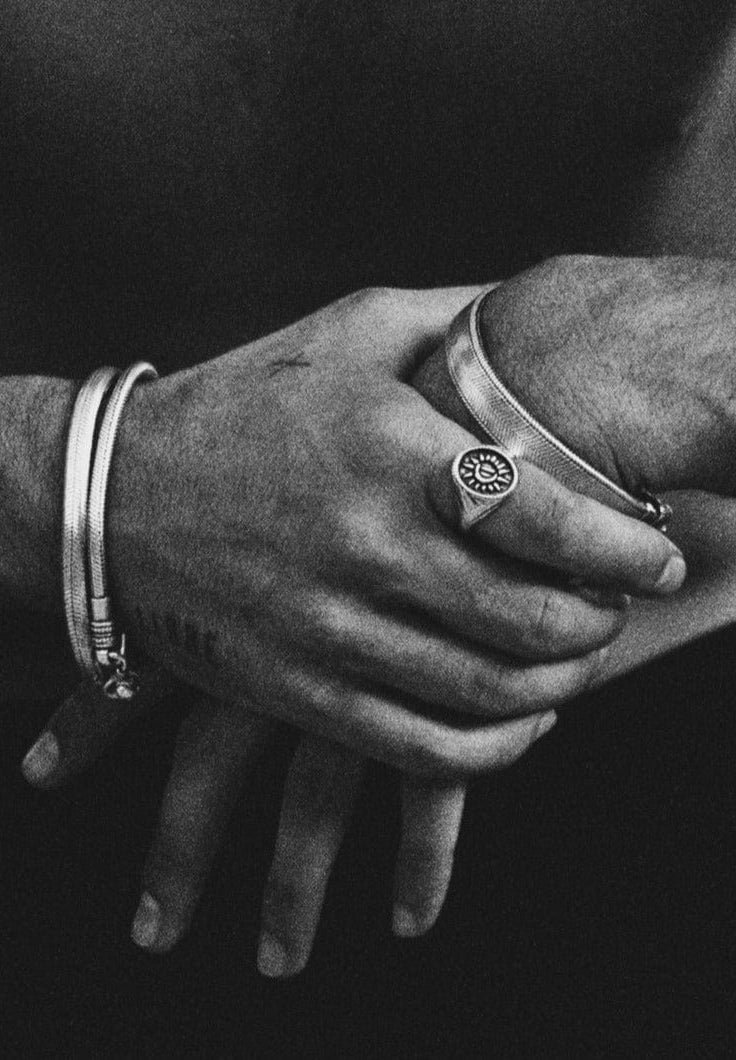 TWOJEYS | ANILLO MIDNIGHT - Scalpers