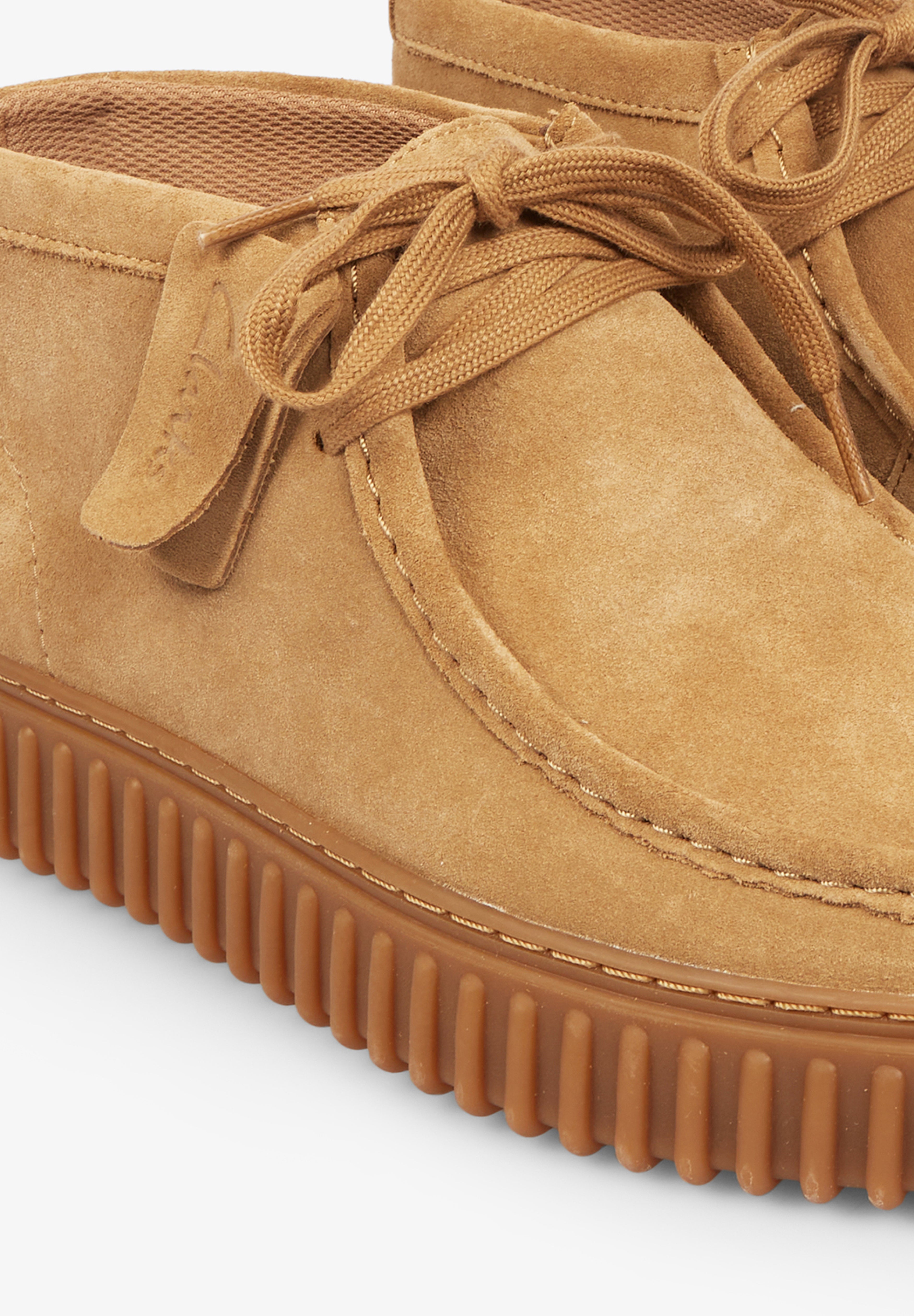 CLARKS | BOTAS DESERT TORHILL HOMBRE - Scalpers