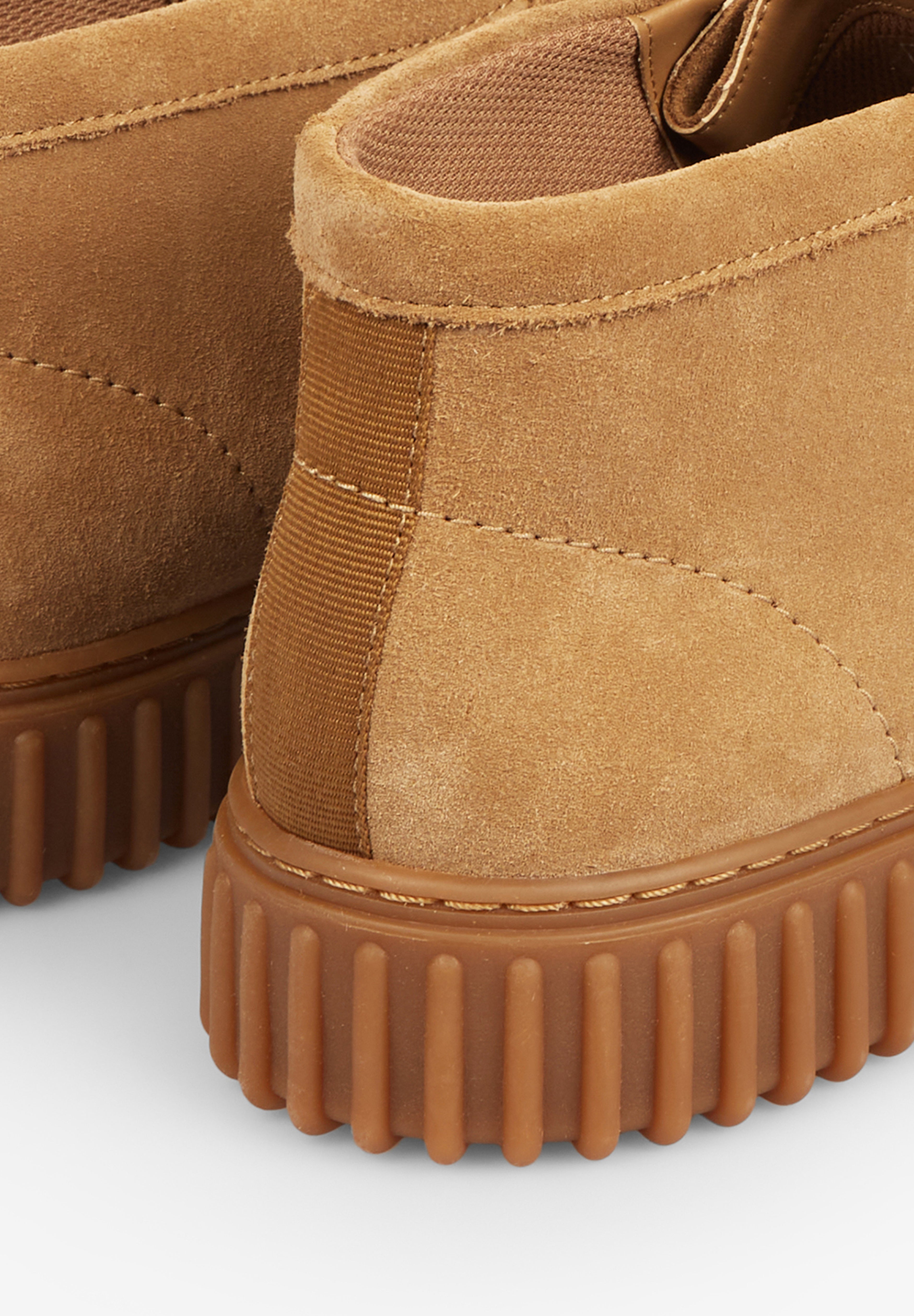 CLARKS | BOTAS DESERT TORHILL HOMBRE - Scalpers