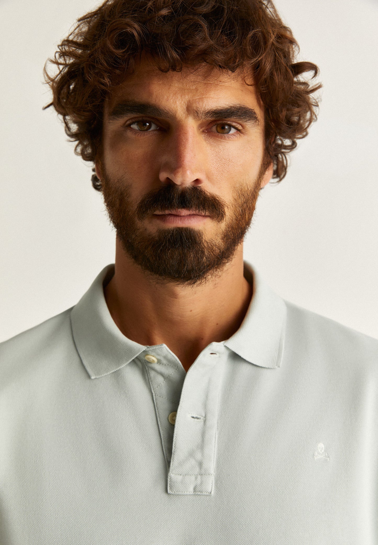 POLO BÁSICO CALAVERA TONO