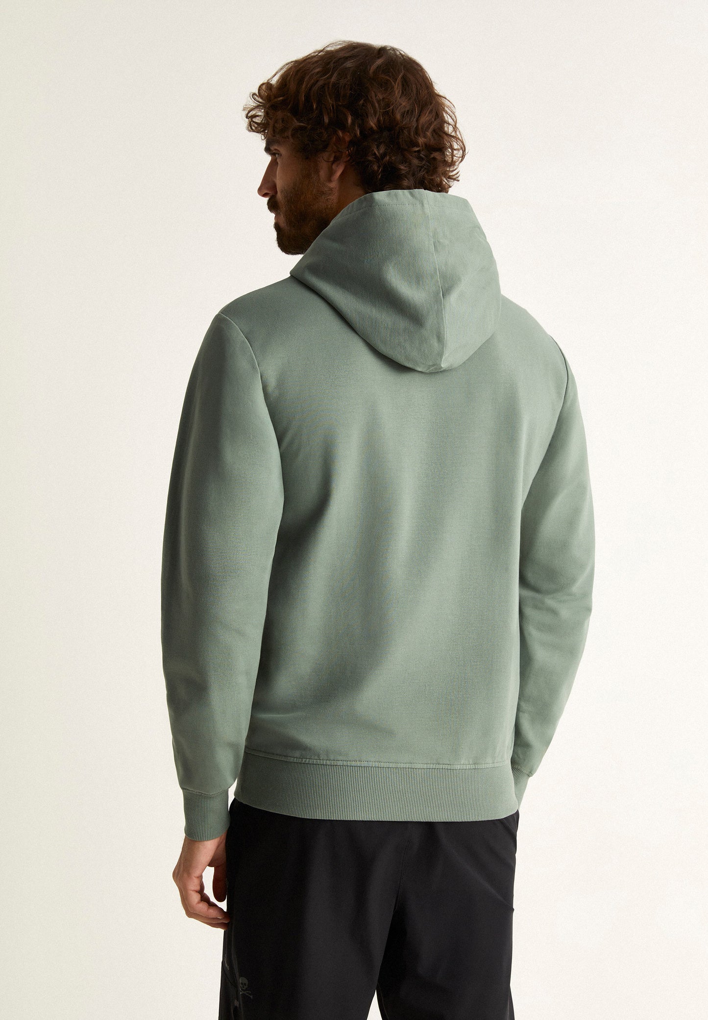 SUDADERA DEPORTIVA CAPUCHA