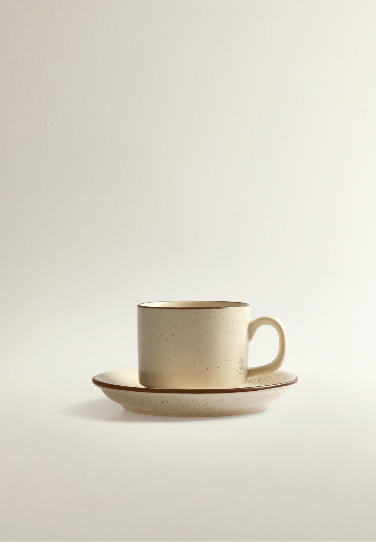 PLATO TAZA CAFÉ CERÁMICA FILO