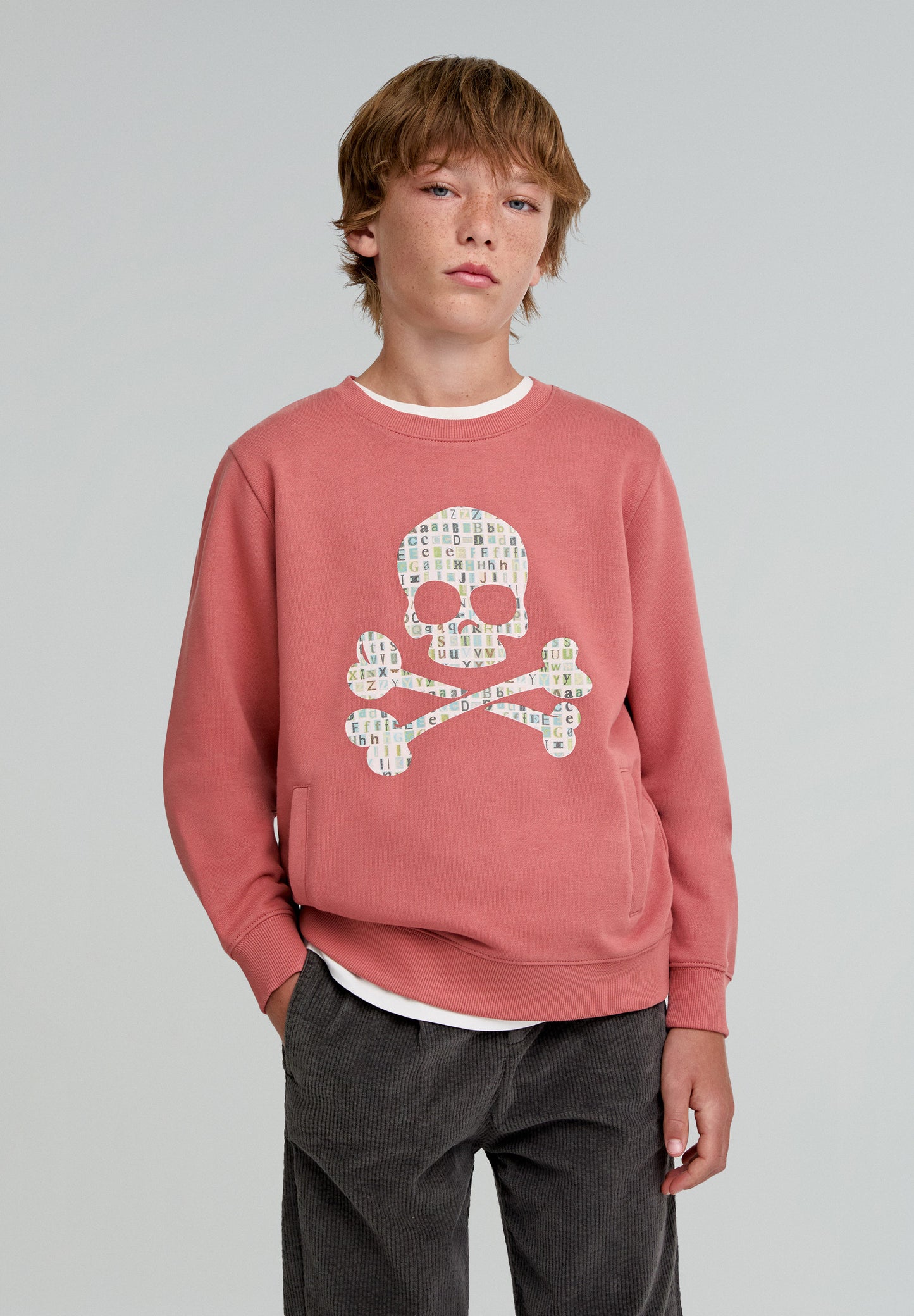 SUDADERA CALAVERA LETRAS