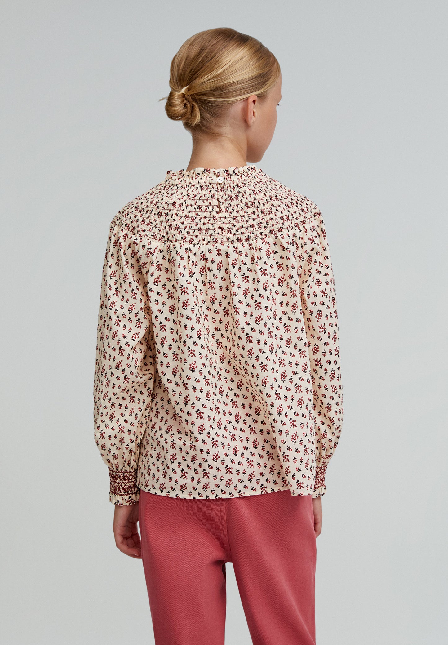 BLUSA FLORES NIDO DE ABEJA