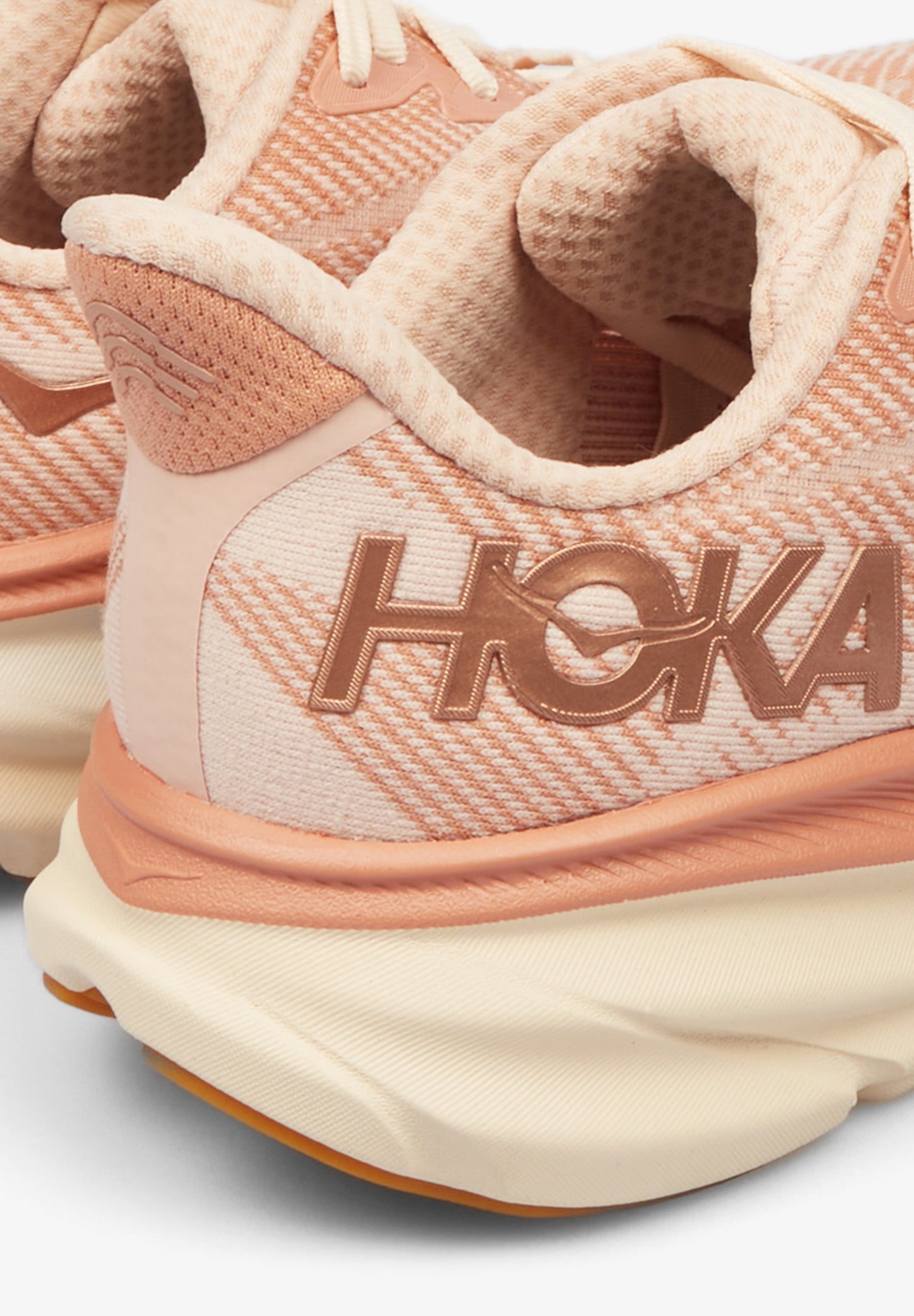 HOKA                 | ZAPATILLA CLIFTON 9