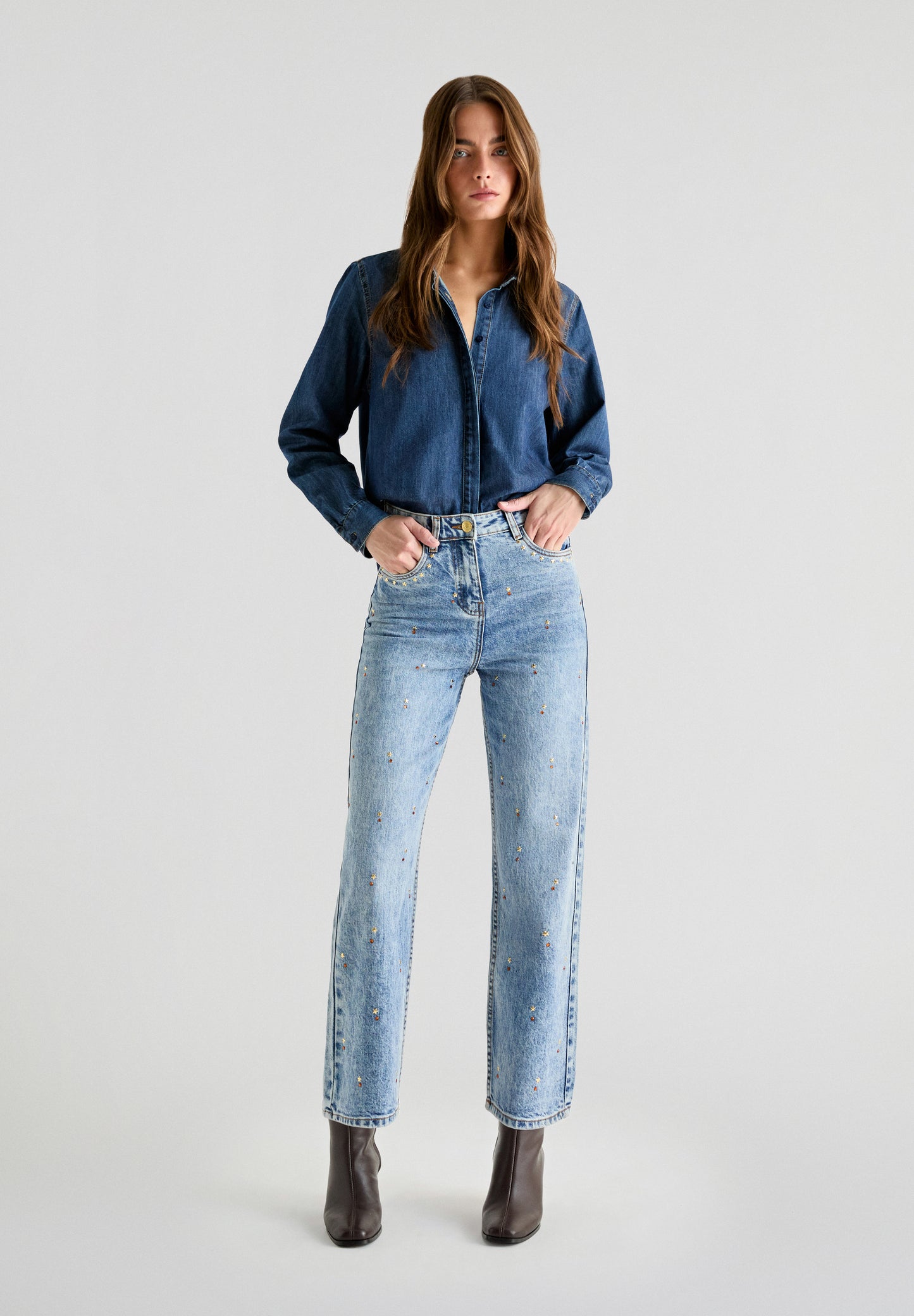 STAR STUDS DENIM PANT