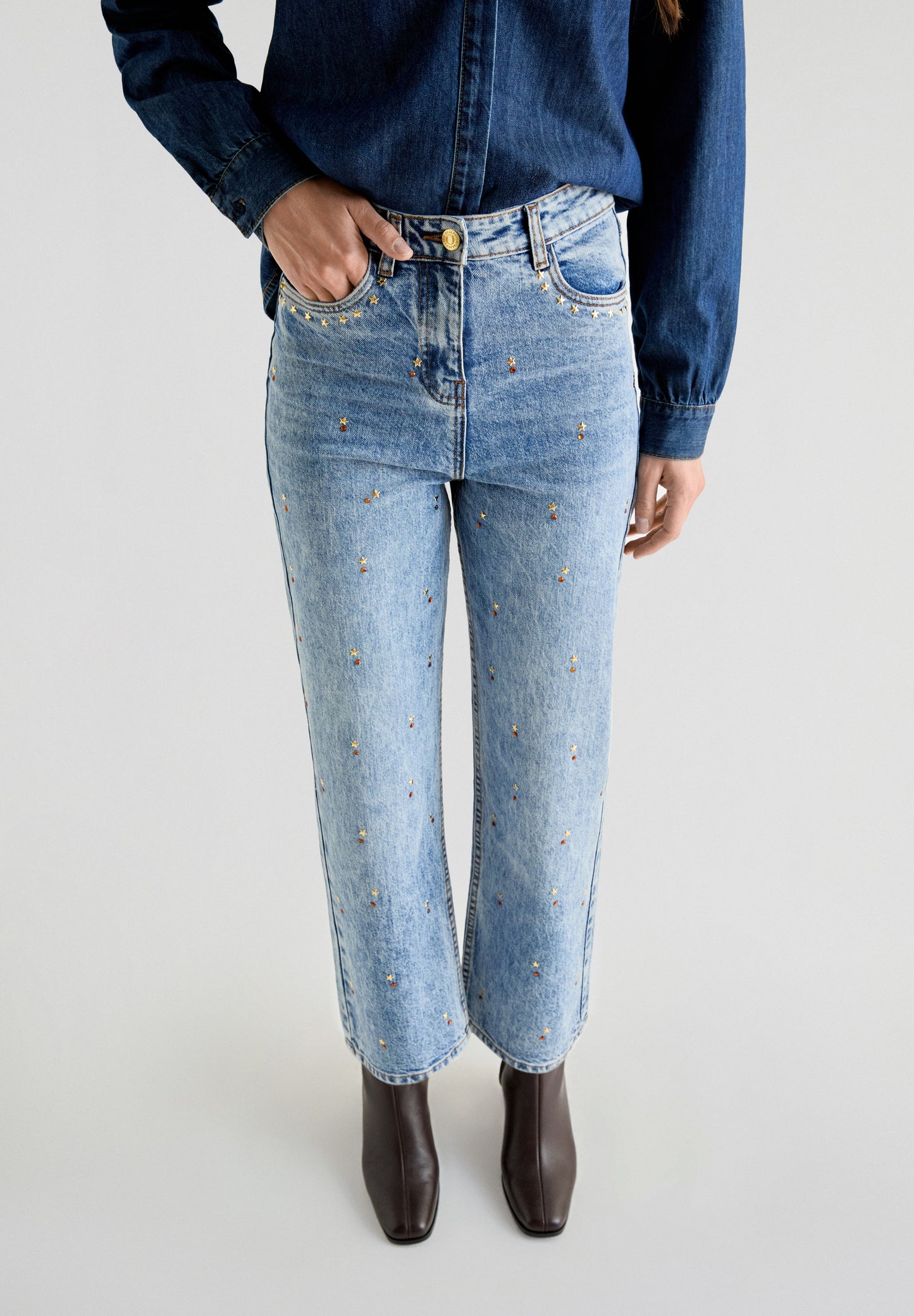 STAR STUDS DENIM PANT