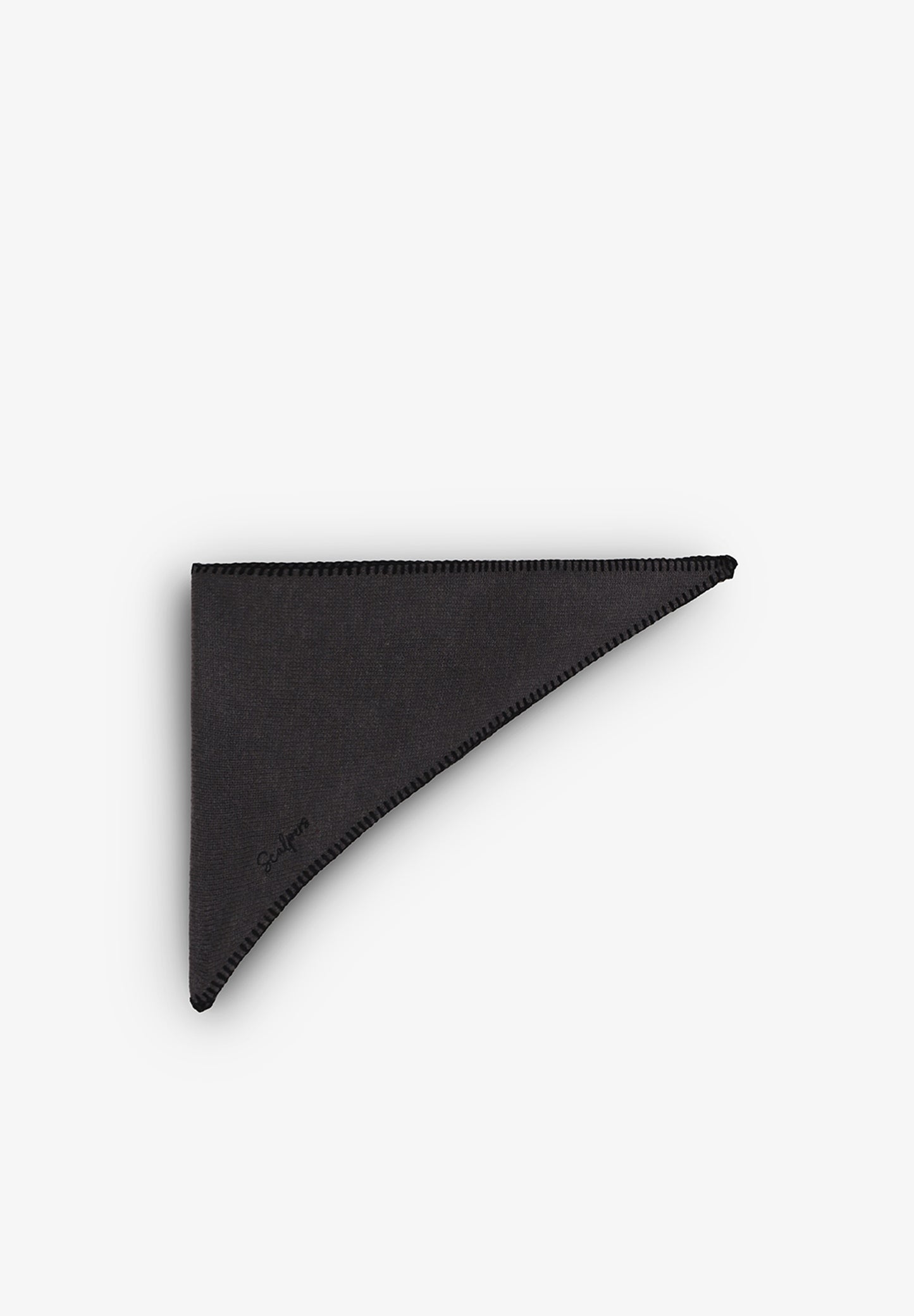 SCP TRIANGLE SCARF