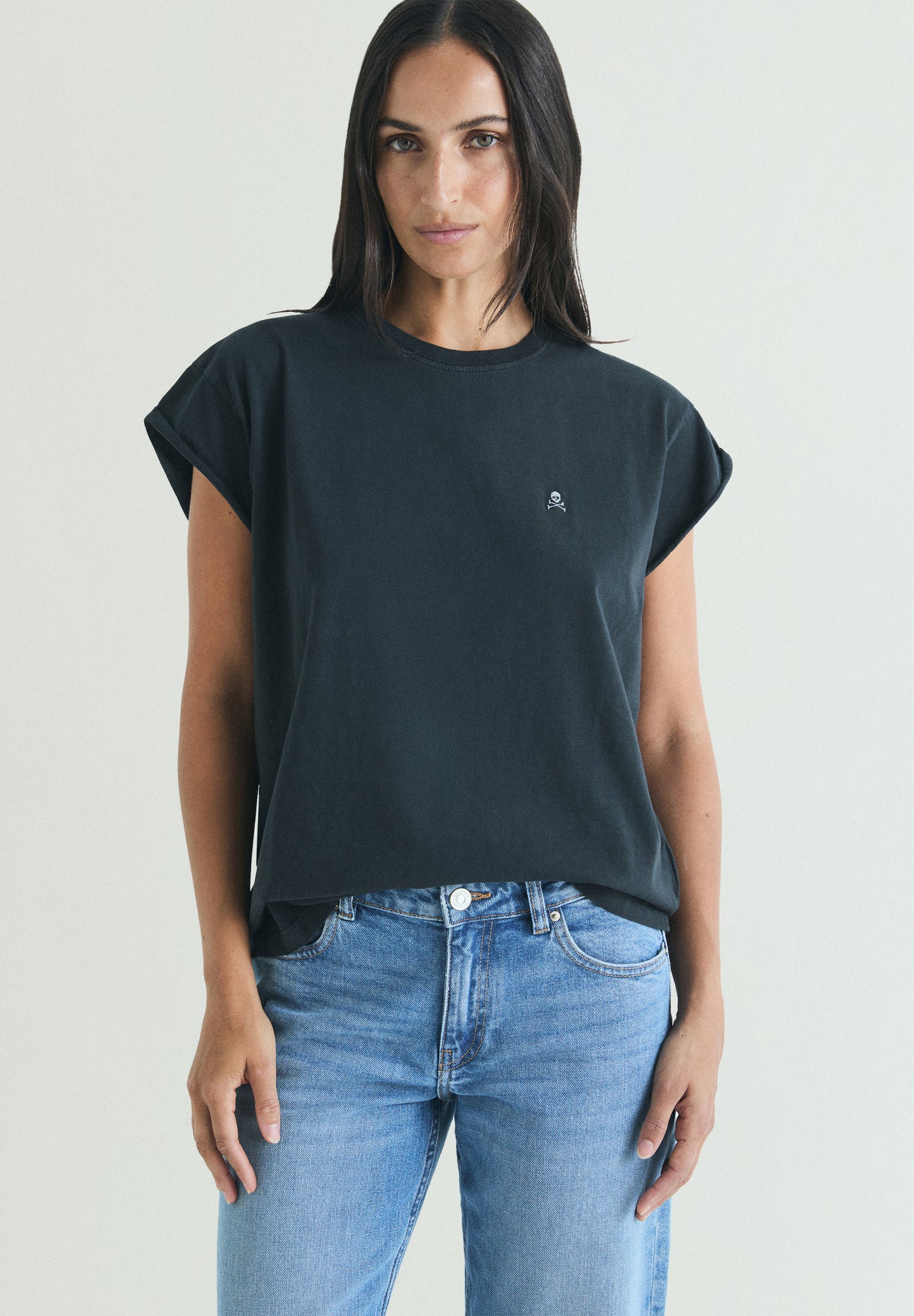 CAMISETA CALAVERA BORDADA