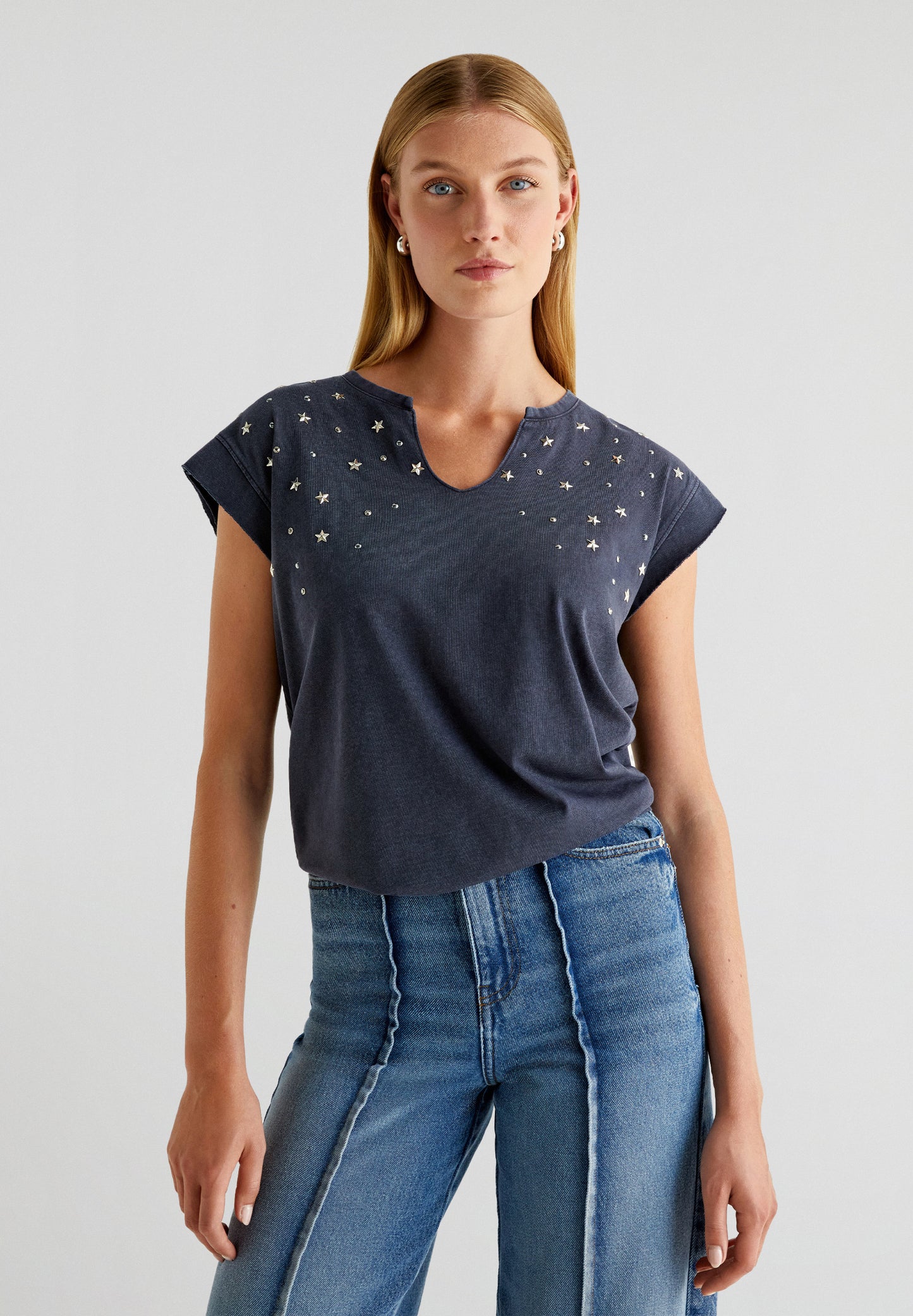 CAMISETA TACHAS ESTRELLAS