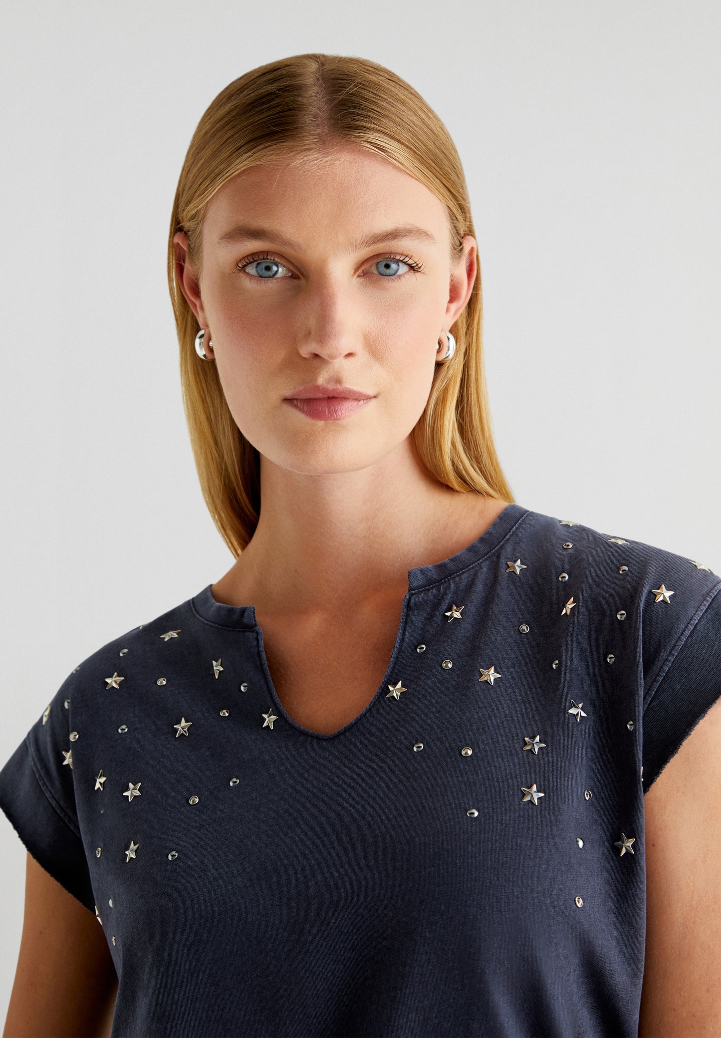 CAMISETA TACHAS ESTRELLAS