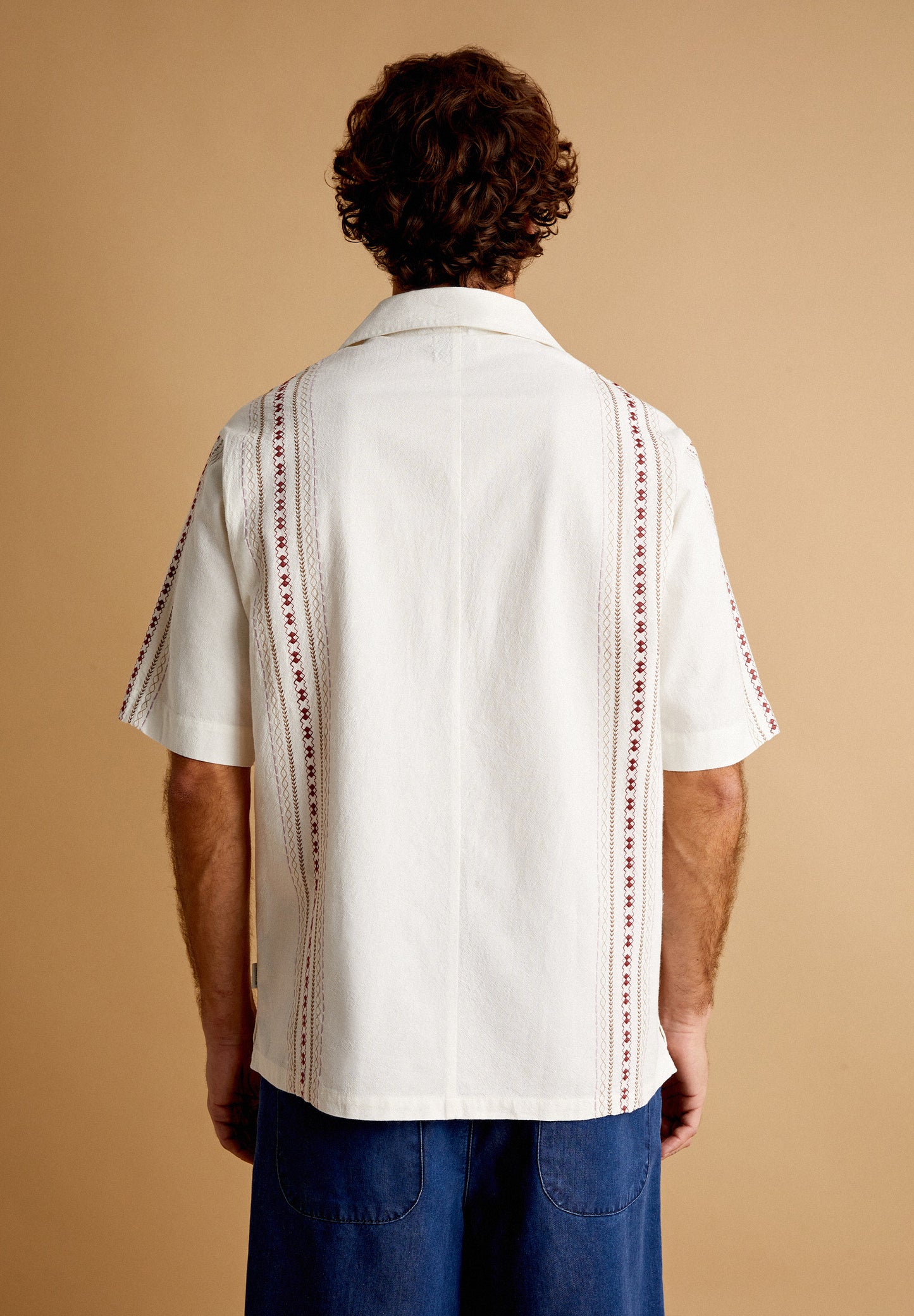 CAMISA RESORT BORDADOS