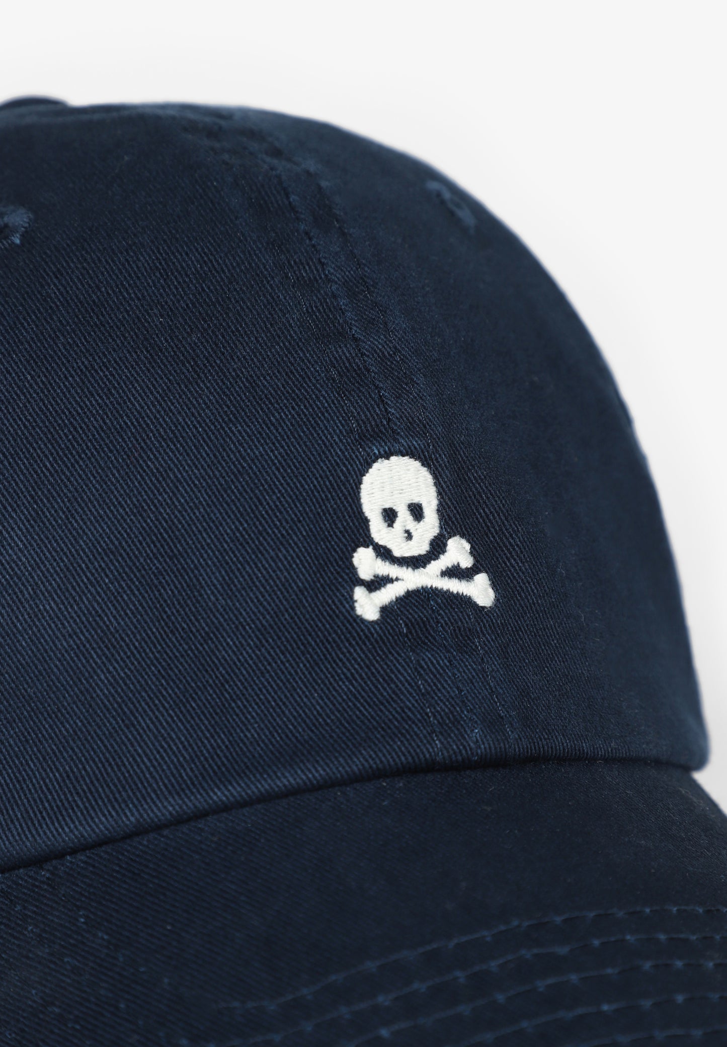 GORRA CALAVERA BORDADA PERSONALIZADA