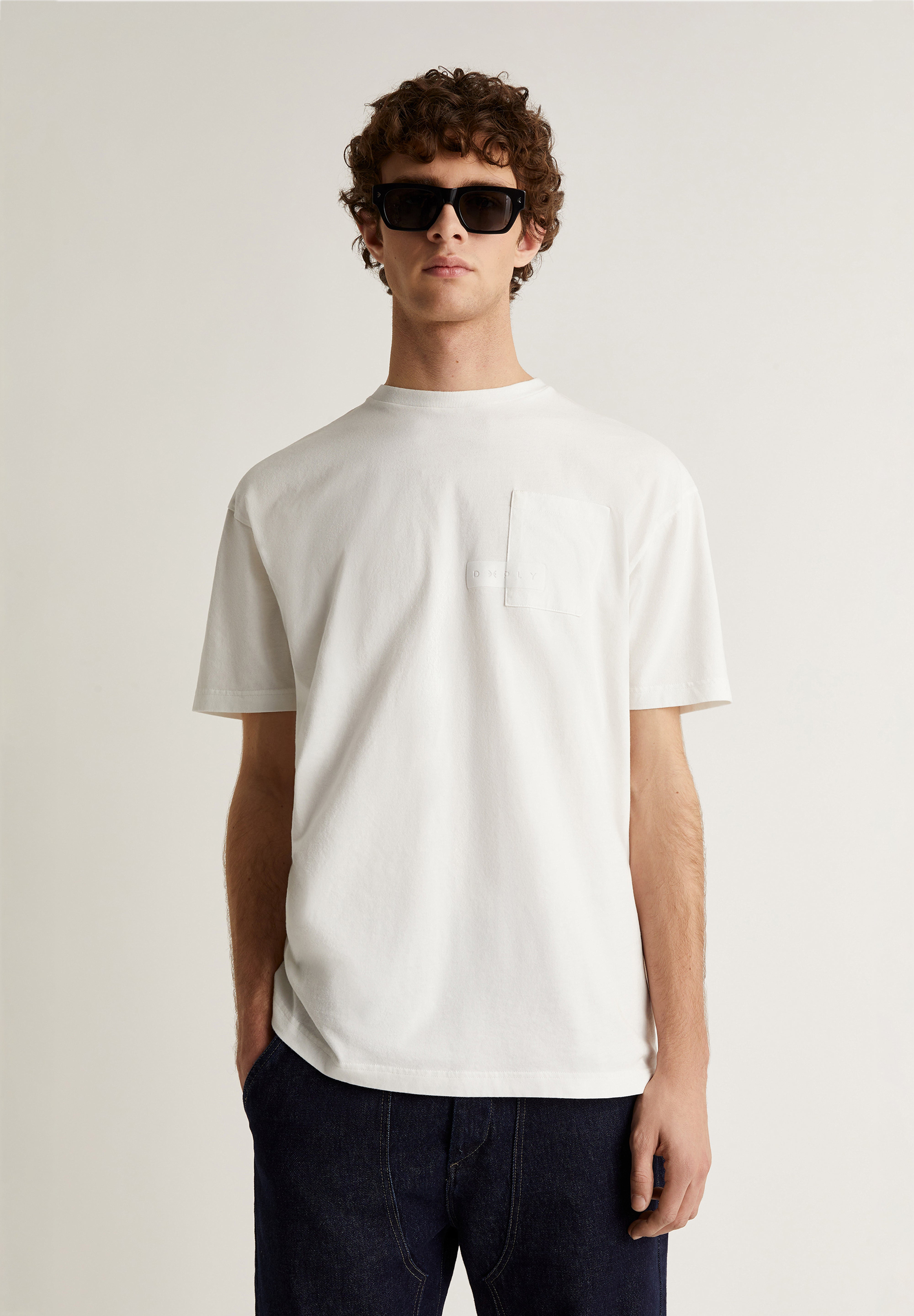 DEEPLY | CAMISETA BOLSILLO LOGO - Scalpers