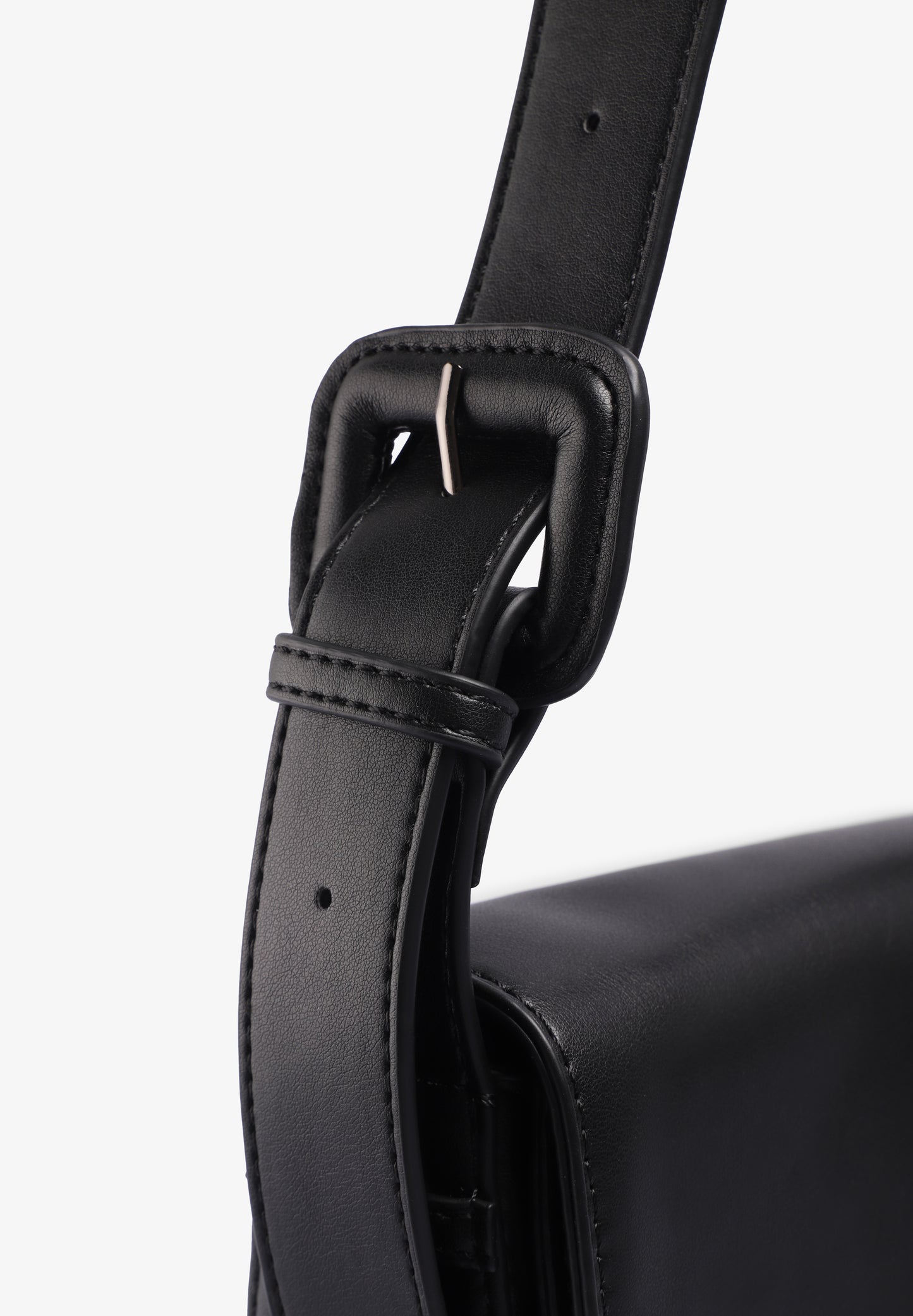 HVISK |  NOMI SOFT STRUCTURE