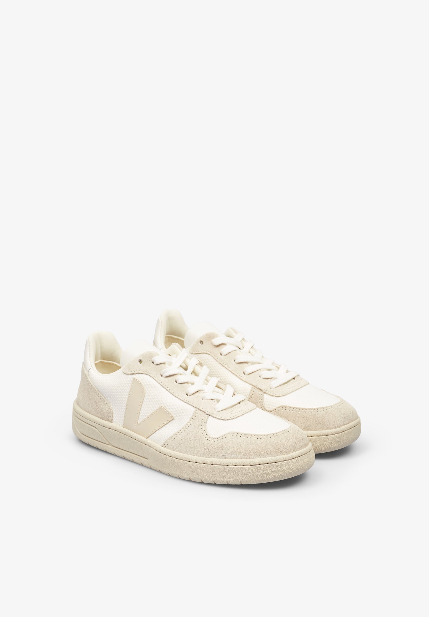 VEJA | SNEAKERS V-10