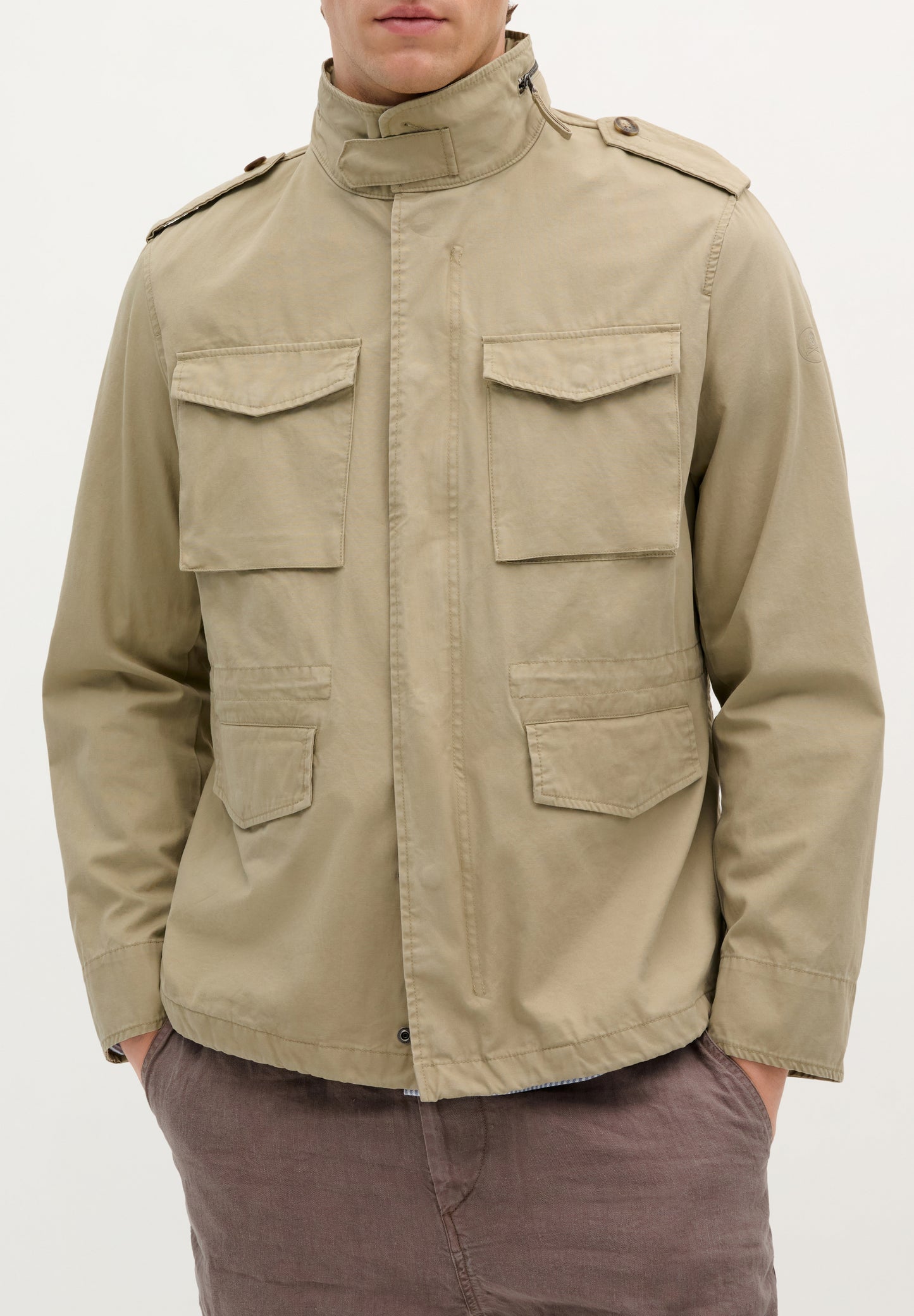 CHAQUETA MILITAR BOLSILLOS