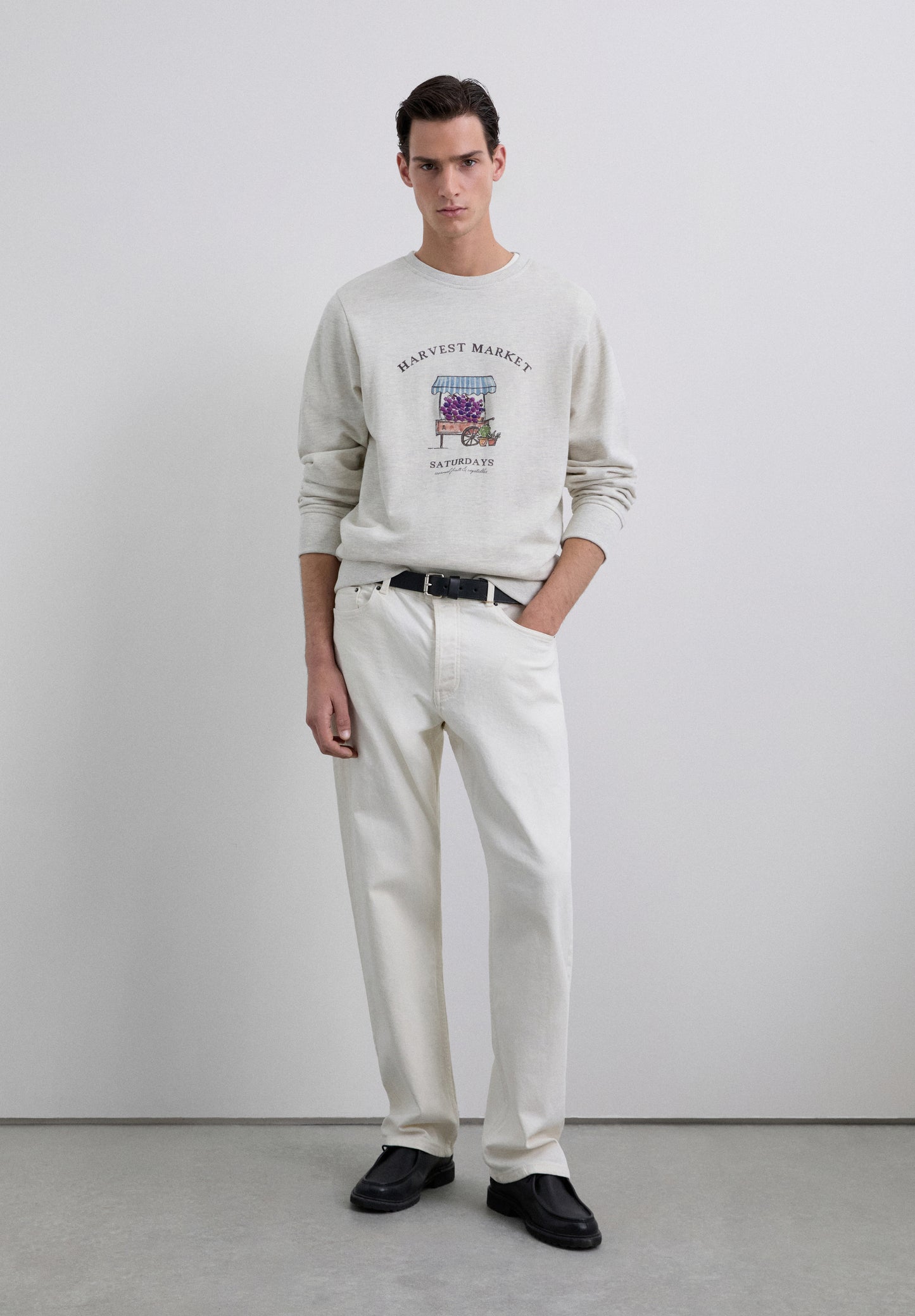 SUDADERA MOTIVOS BORDADO